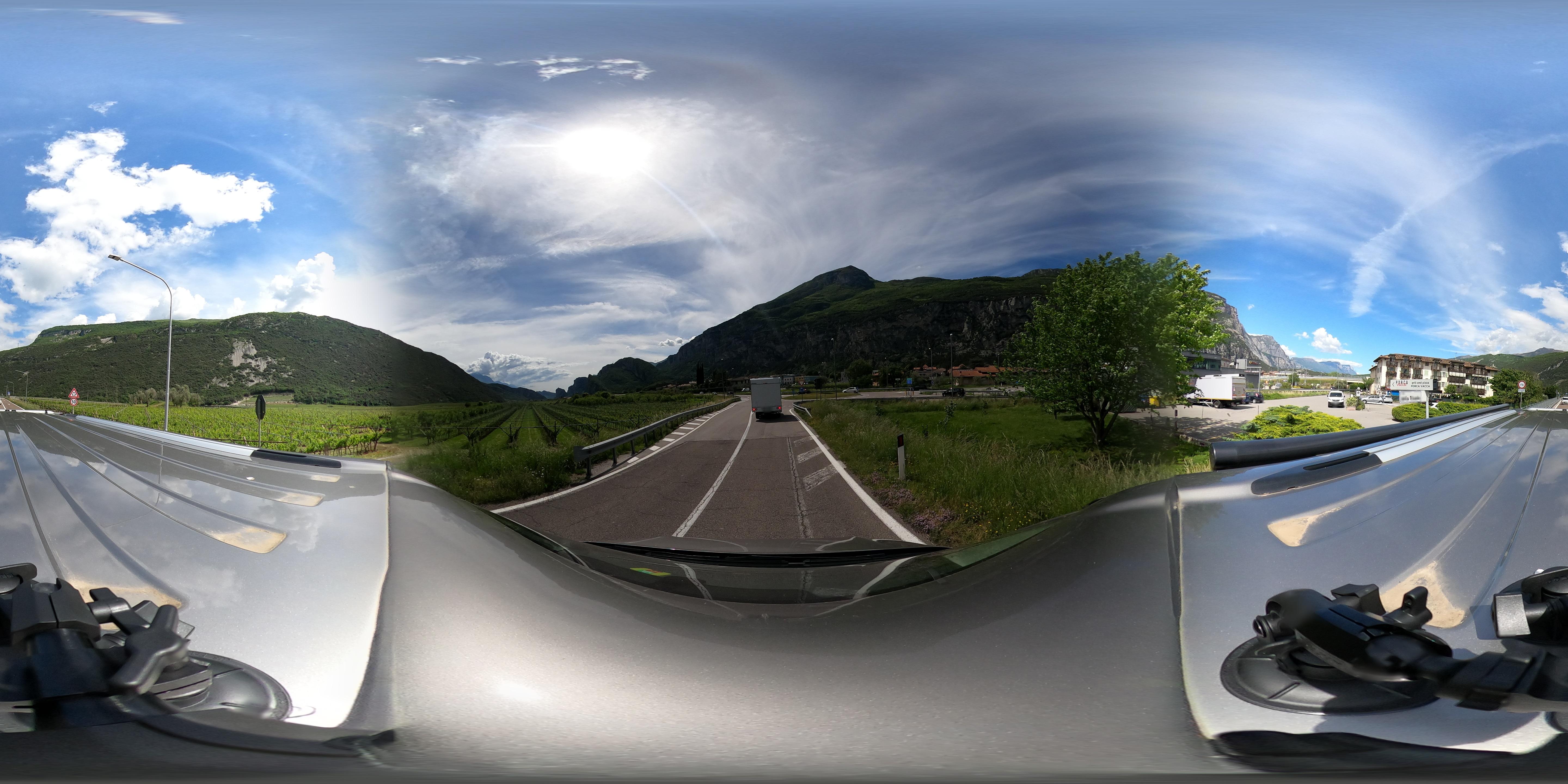 Street view of Dro
