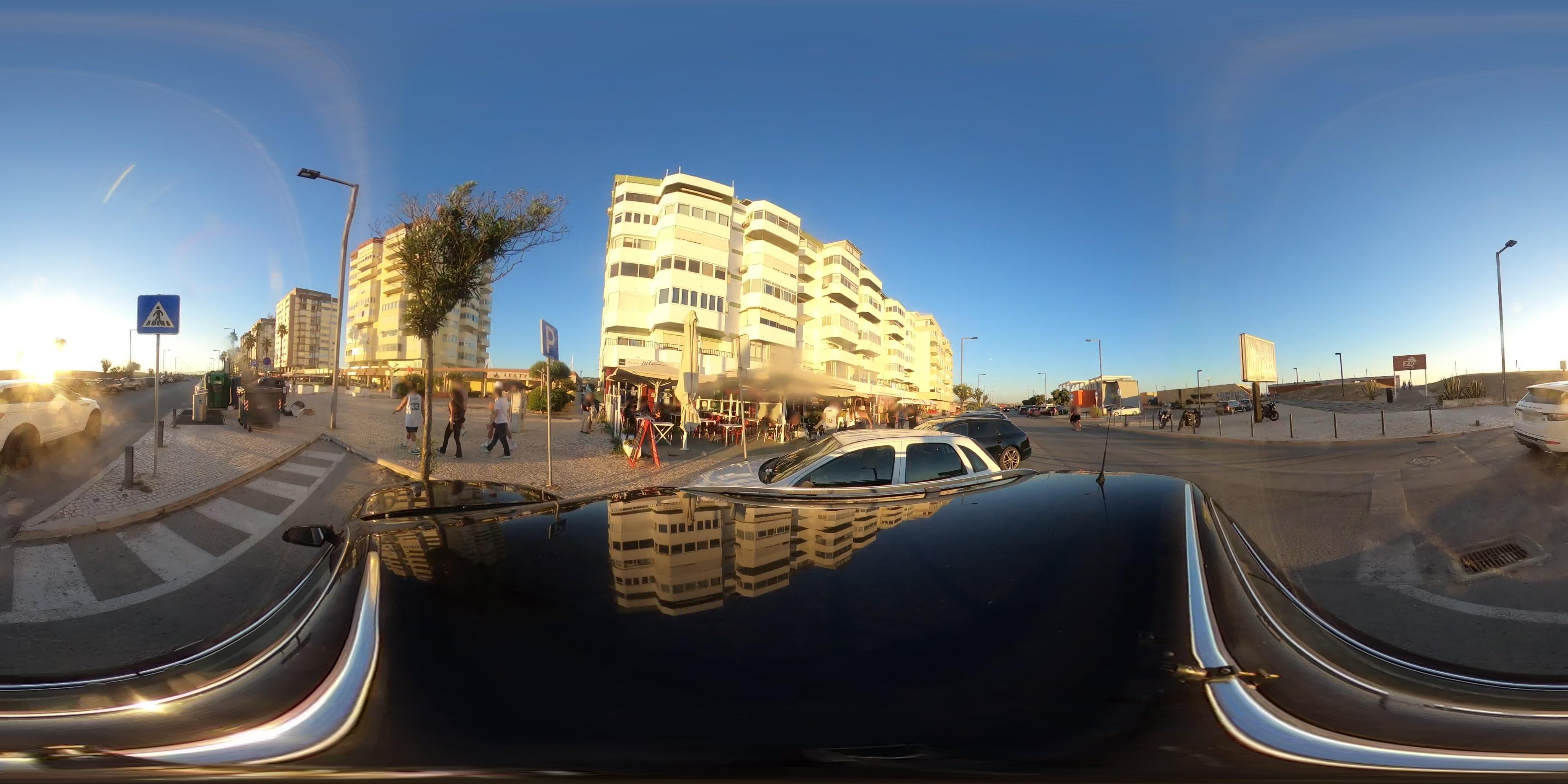 Street view of Costa da Caparica