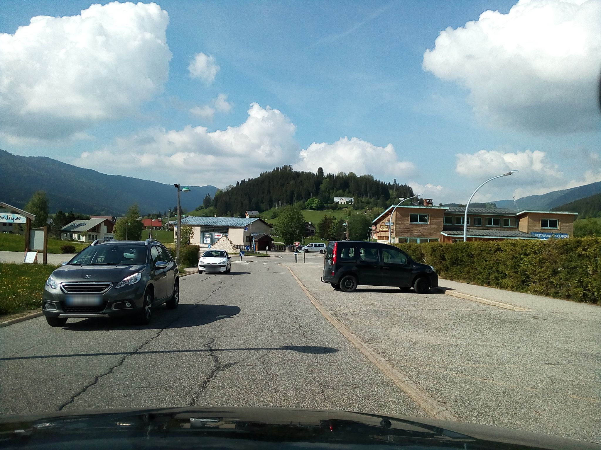Street view of Méaudre