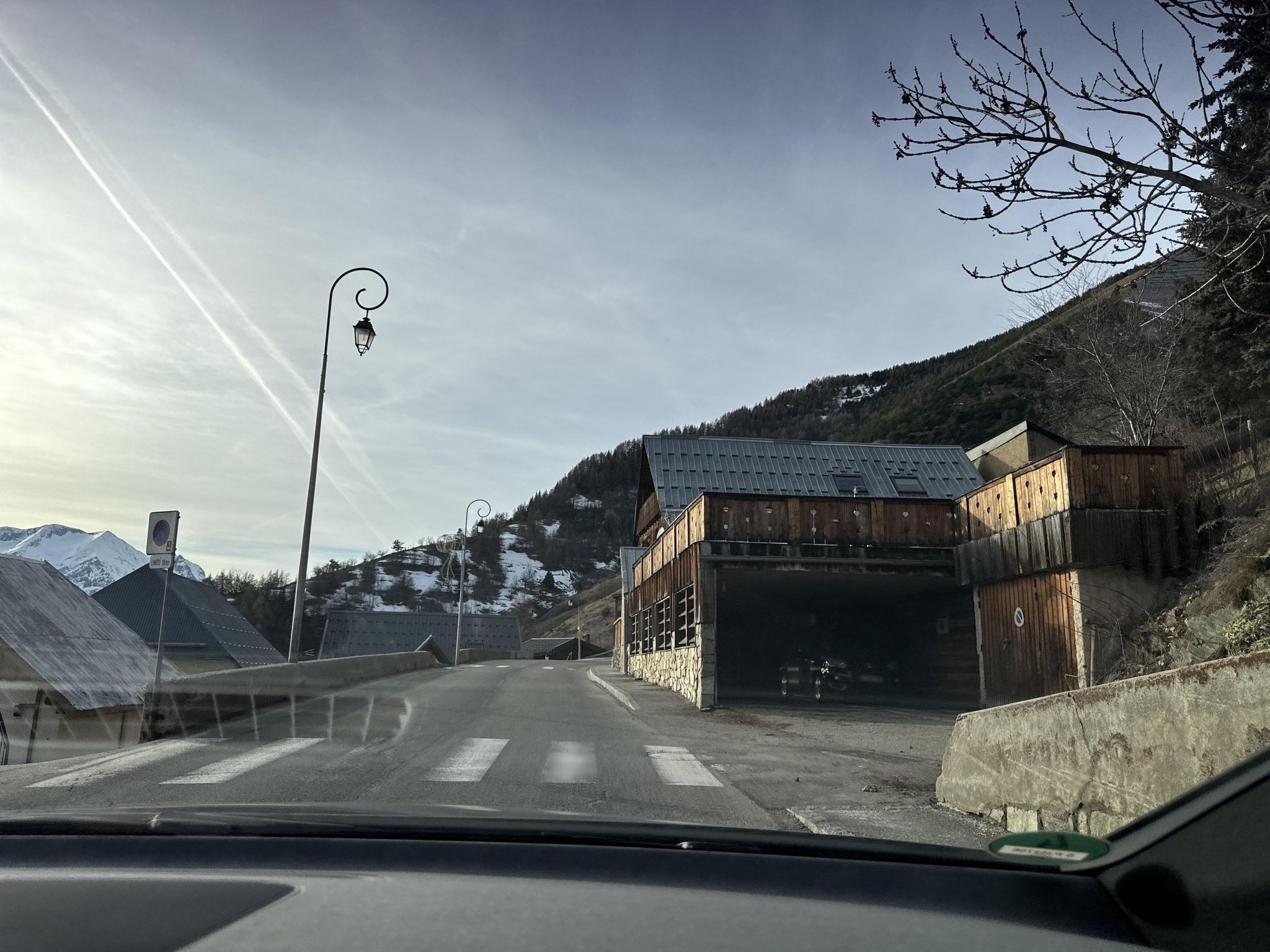 Street view of Huez