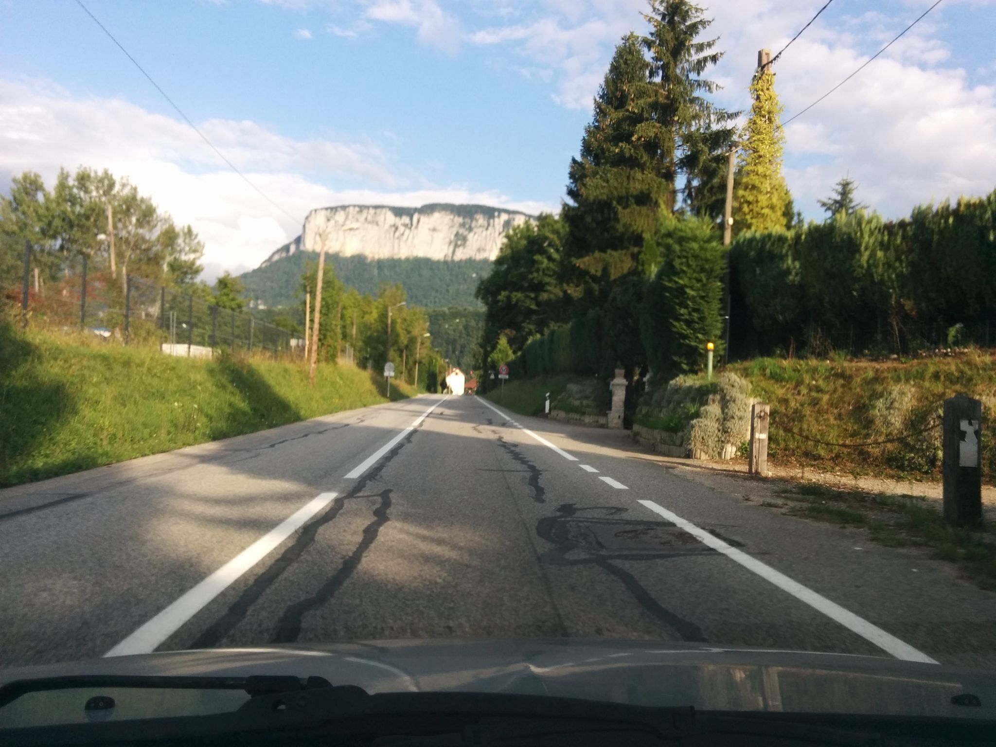 Street view of Entre-Deux-Guiers