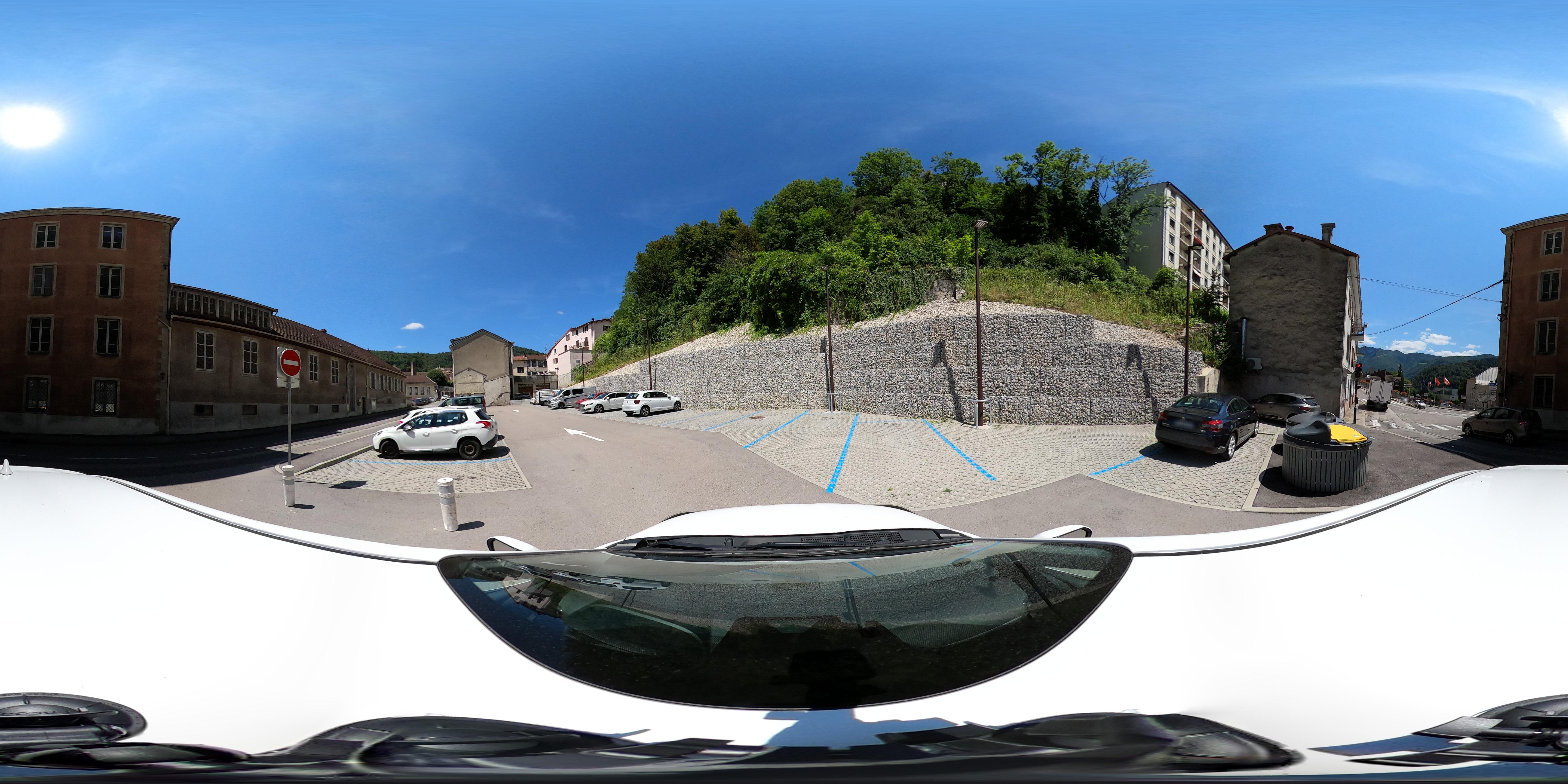 Street view of Saint-Claude