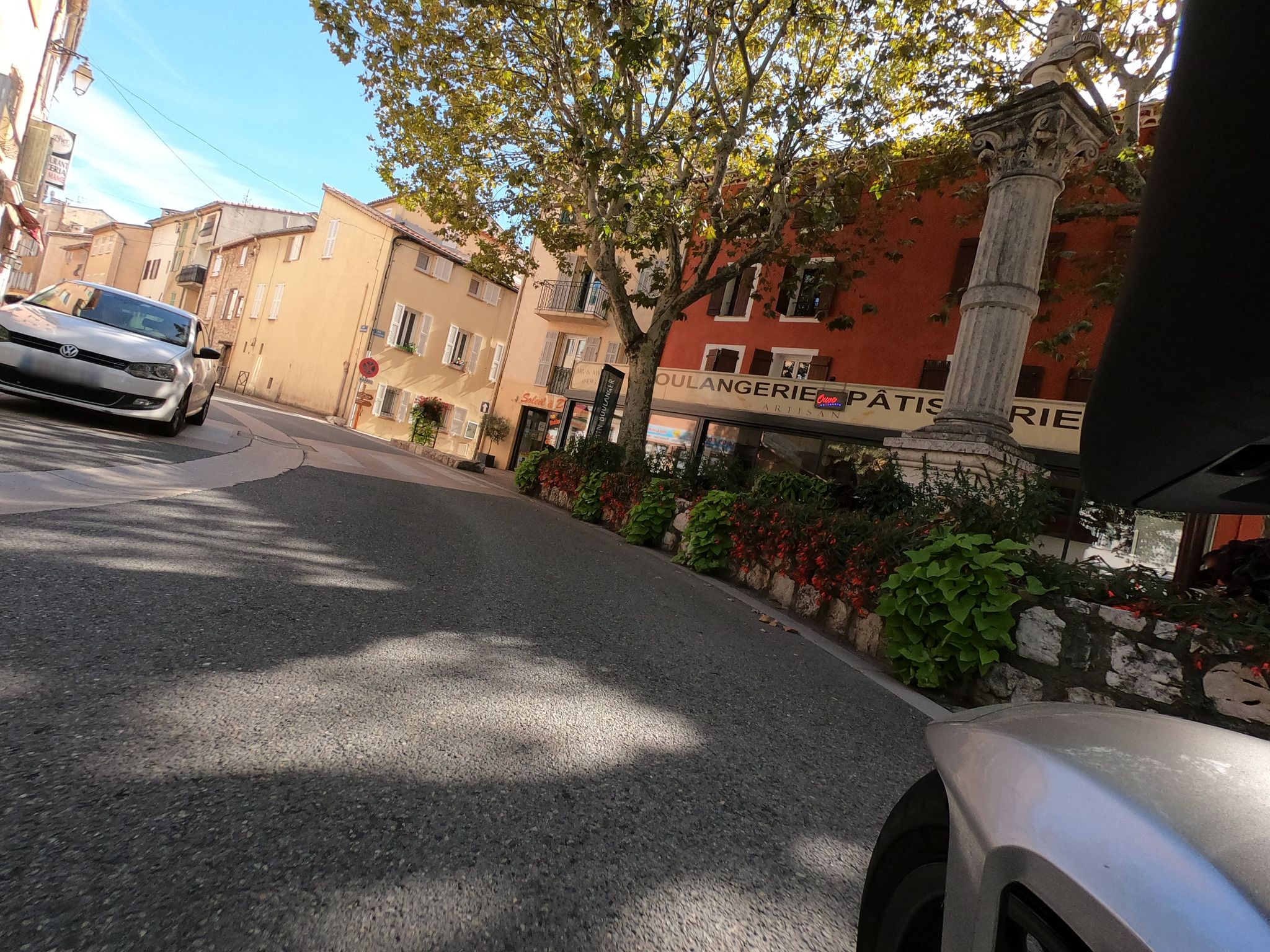 Street view of Saint-Vallier-de-Thiey