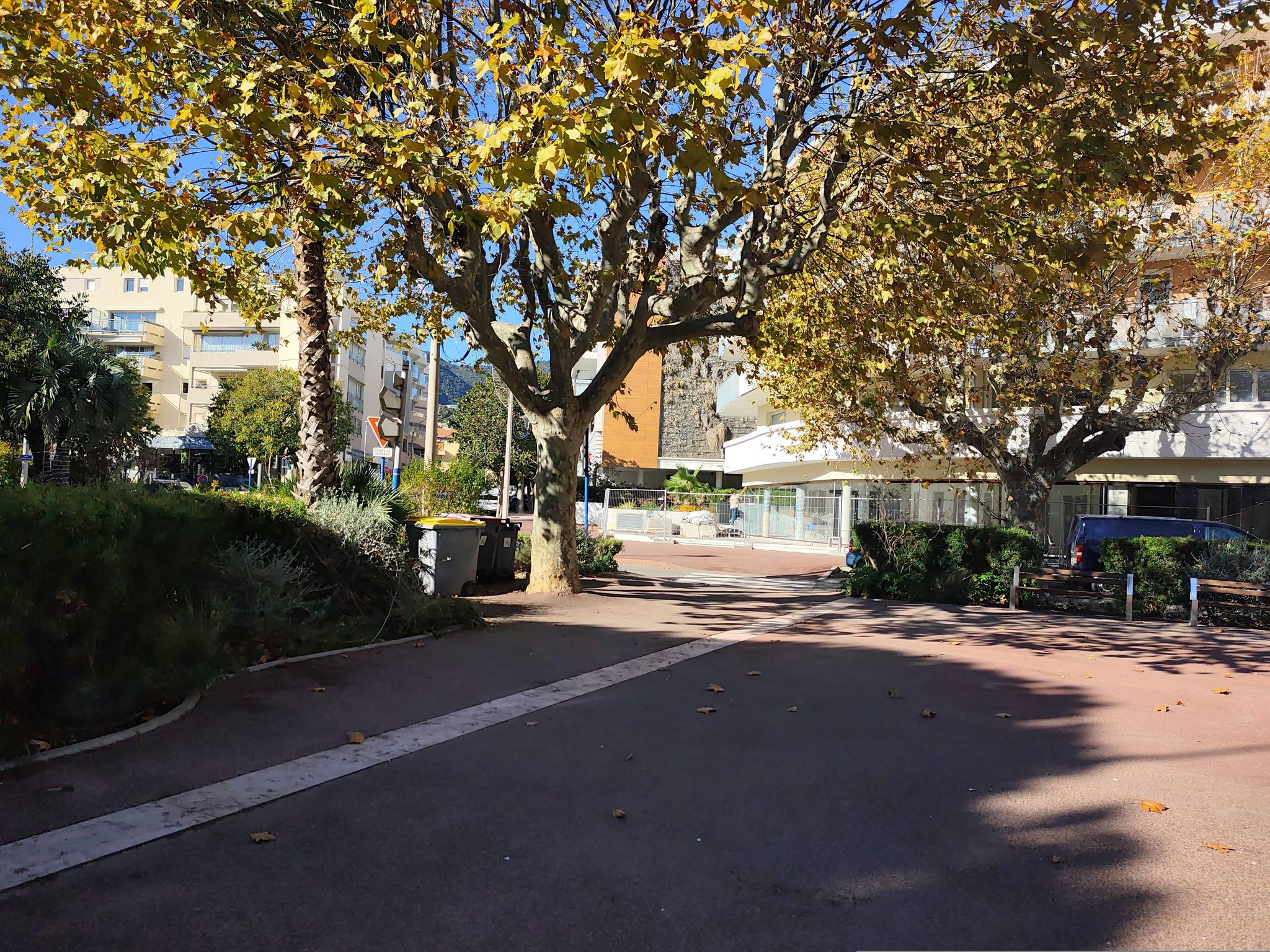 Street view of Cavalaire-sur-Mer