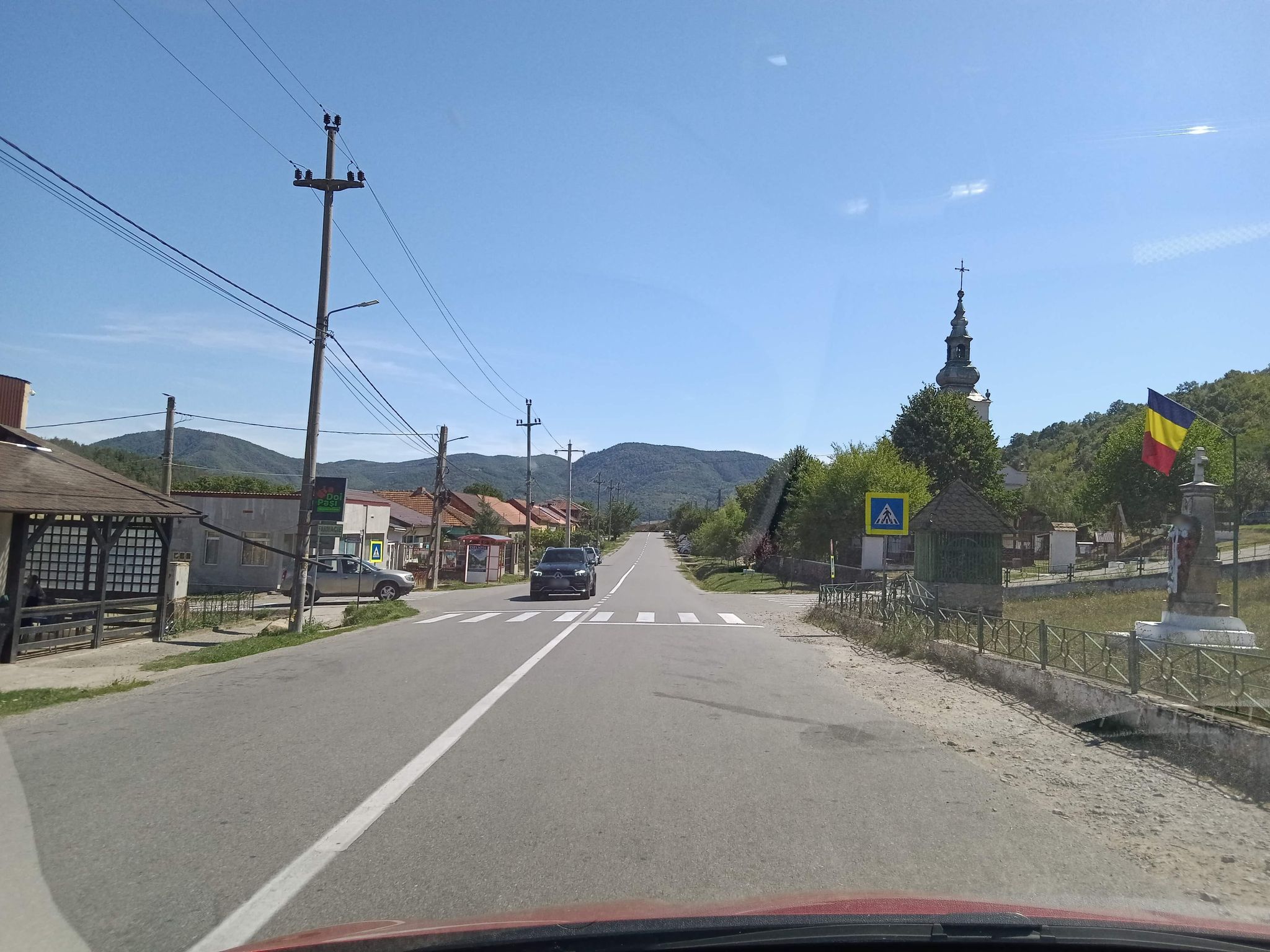 Street view of Eşelniţa