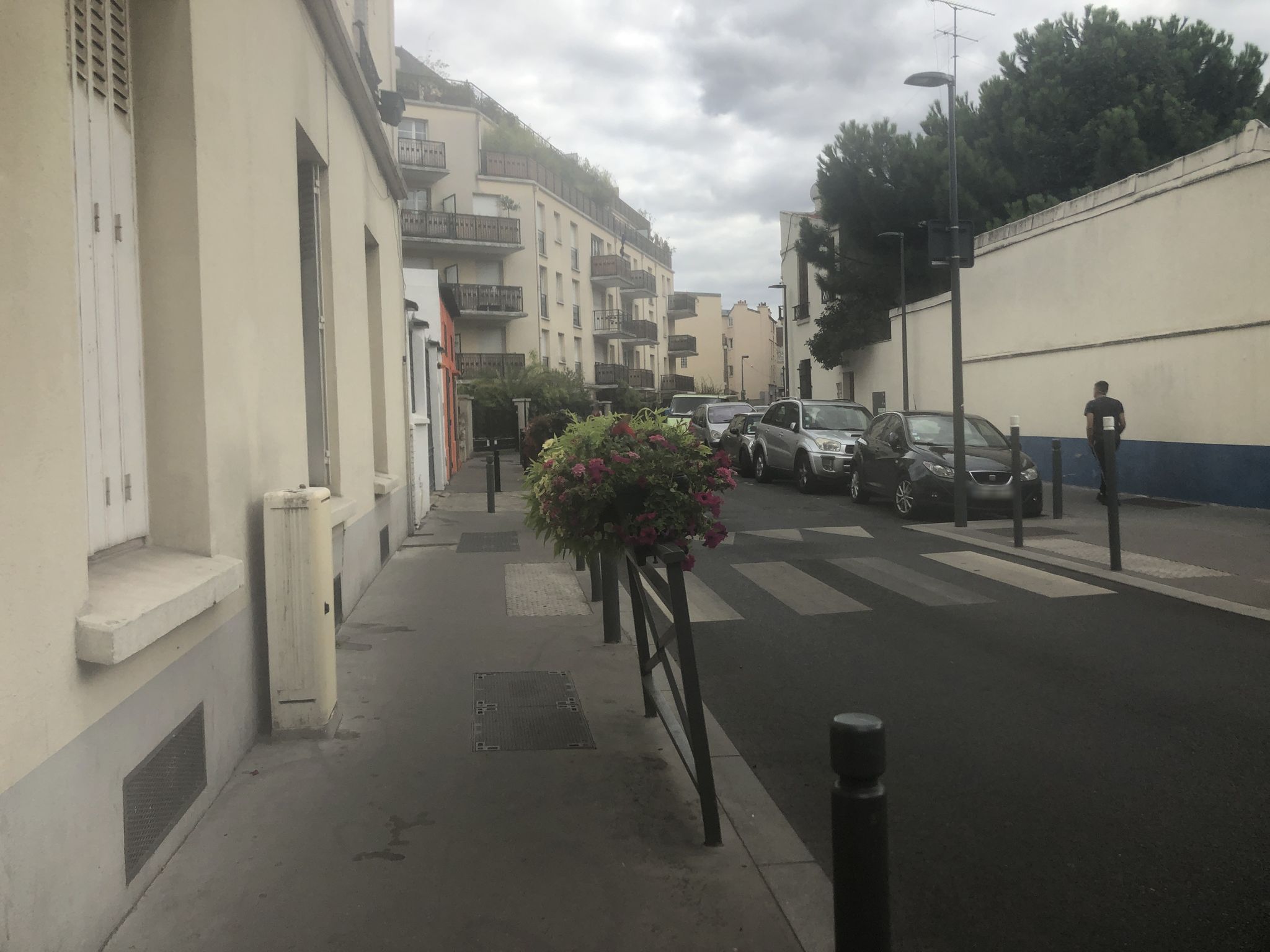 Street view of Saint-Ouen