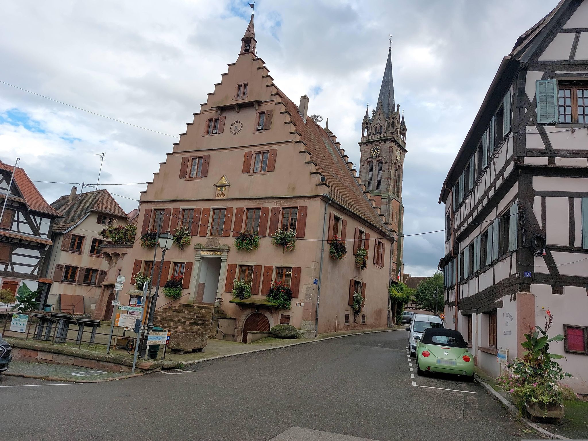 Street view of Dambach-la-Ville