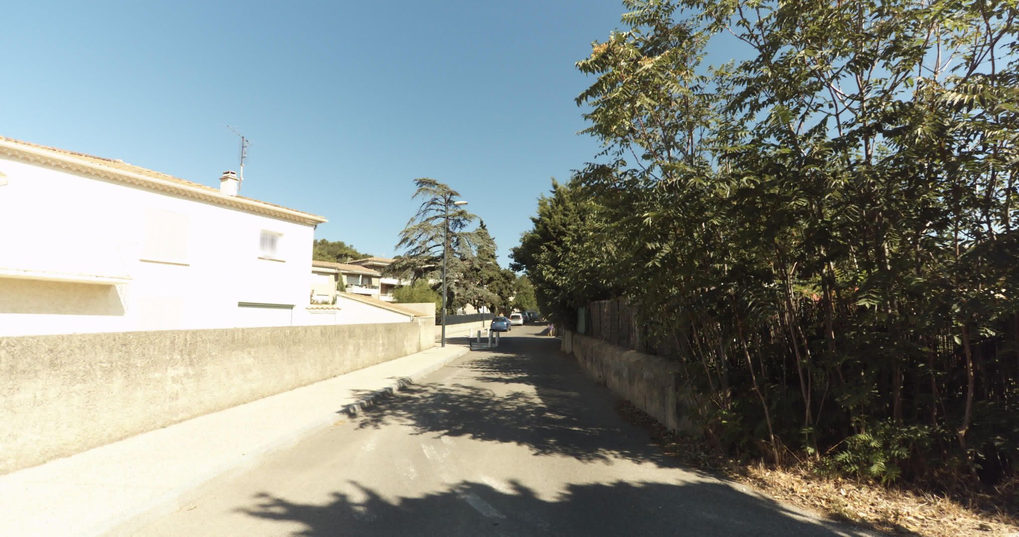 Street view of Villeneuve-lès-Avignon