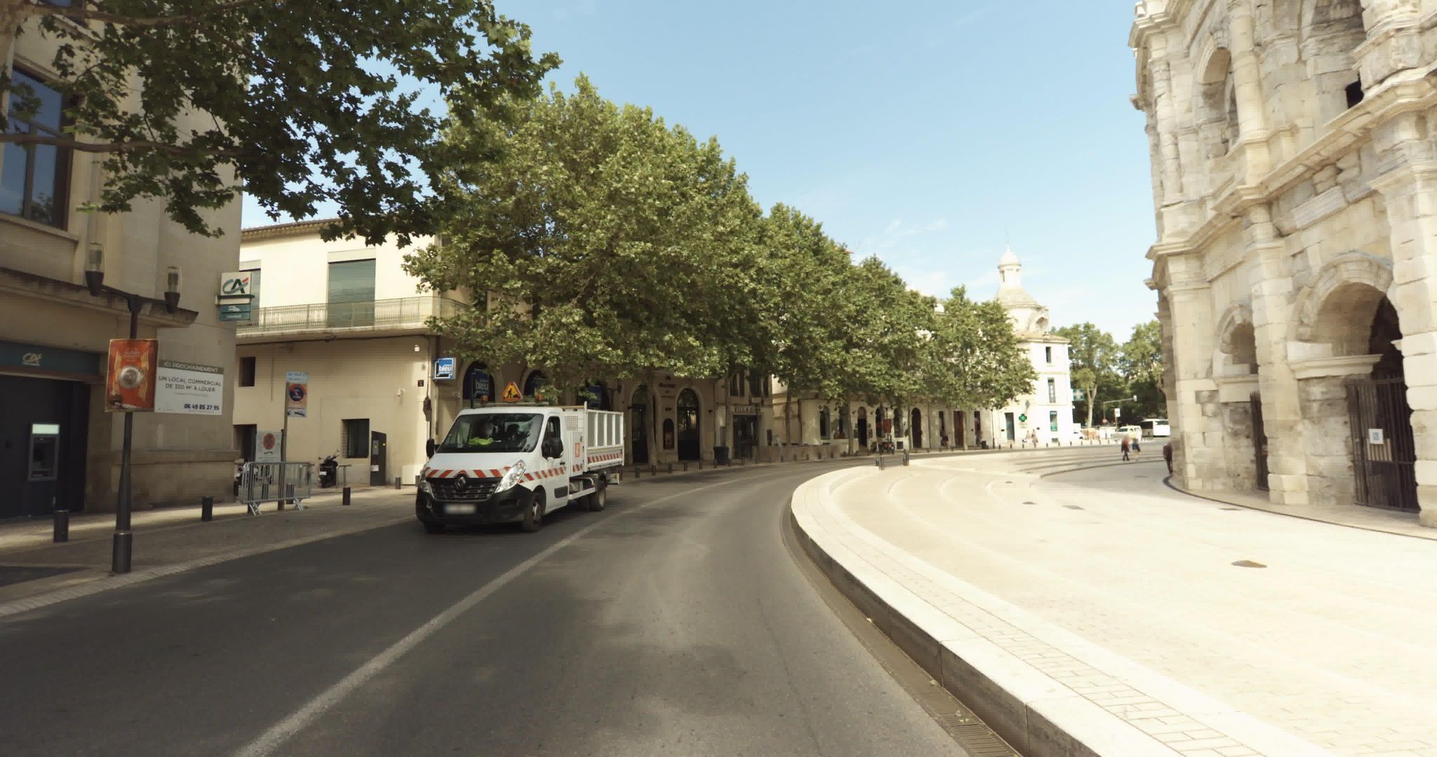 Street view of Nîmes