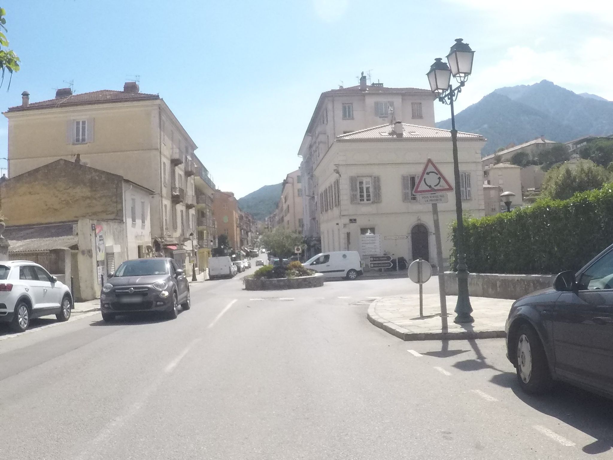 Street view of Corte