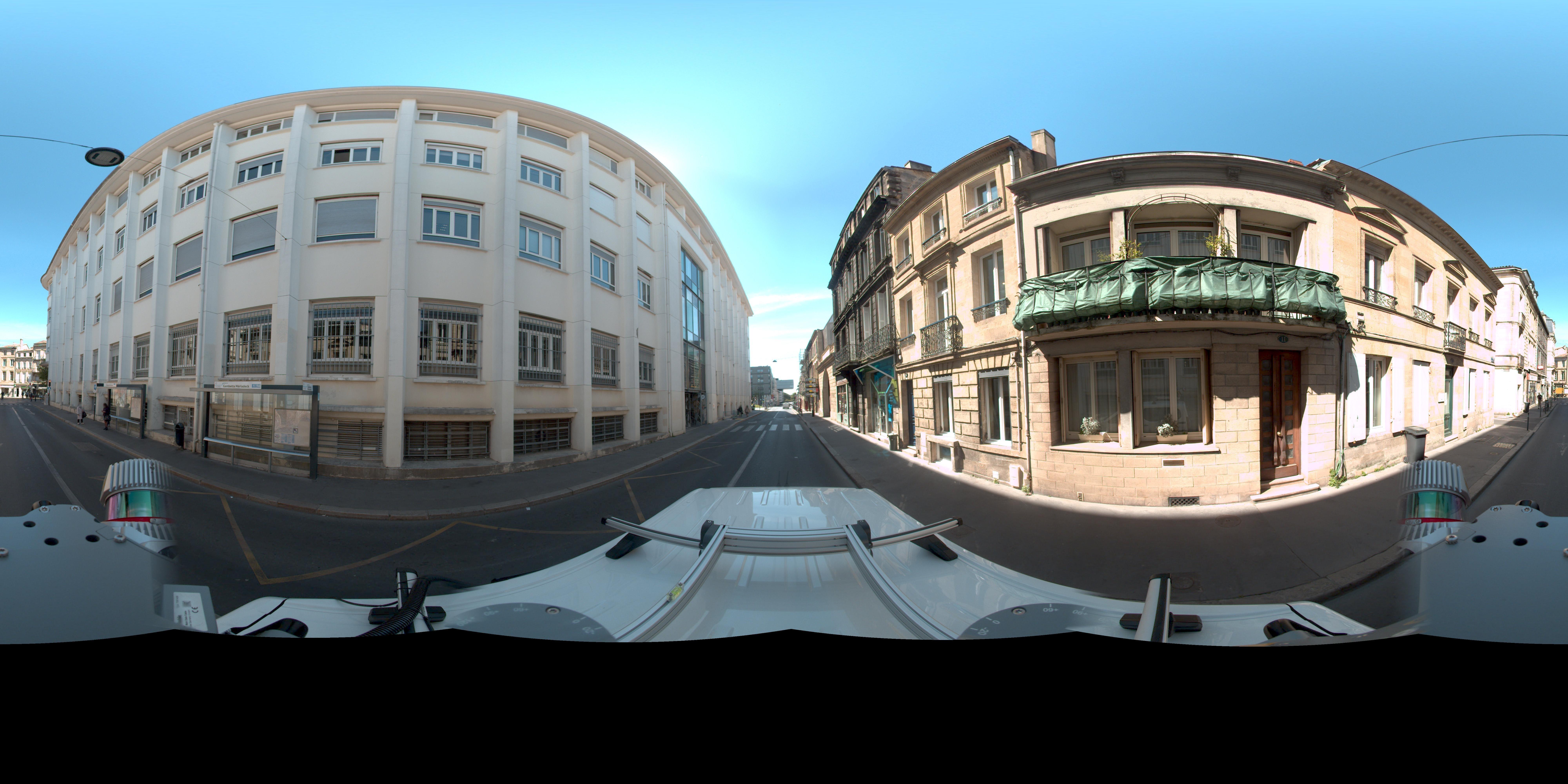 Street view of Bordeaux