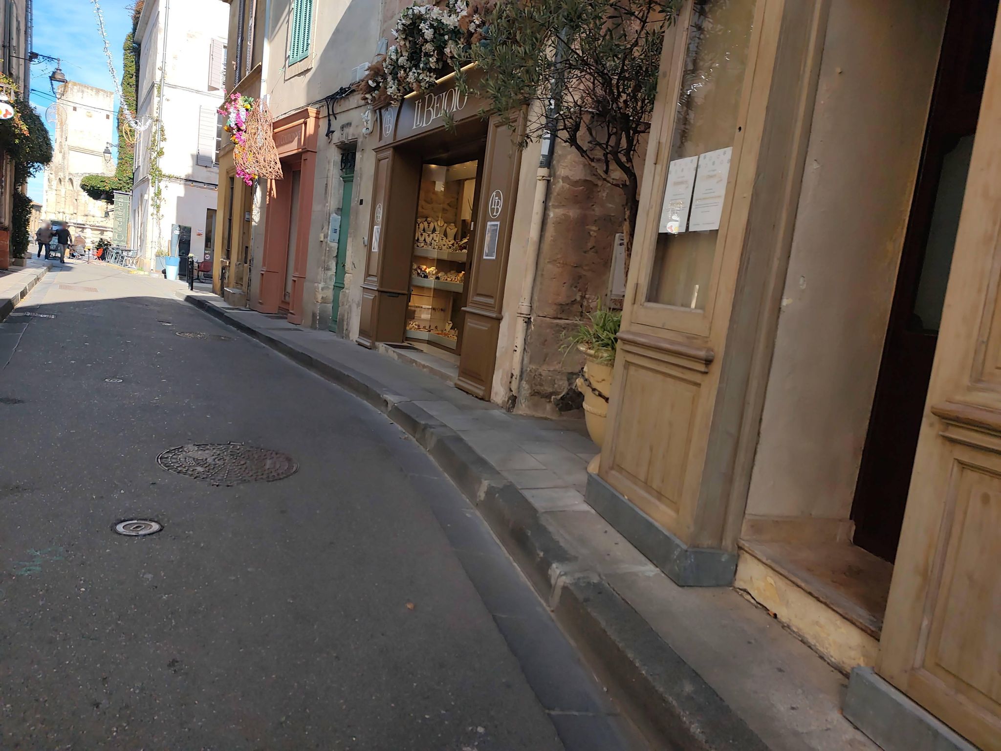 Street view of Arles