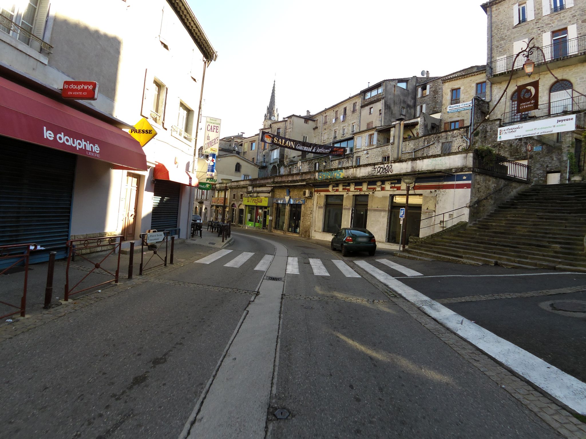 Street view of Joyeuse