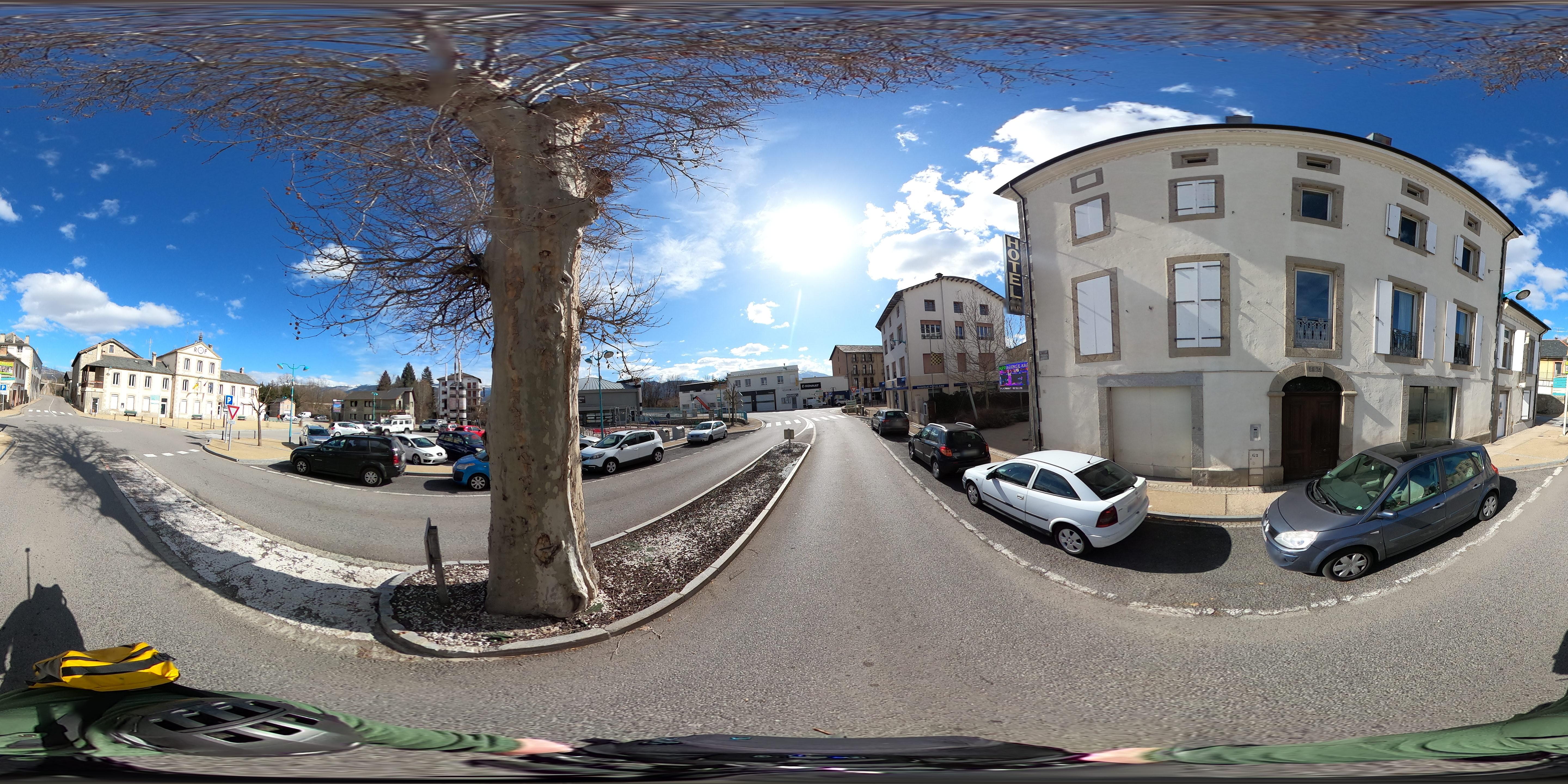 Street view of la Guingueta d'Ix
