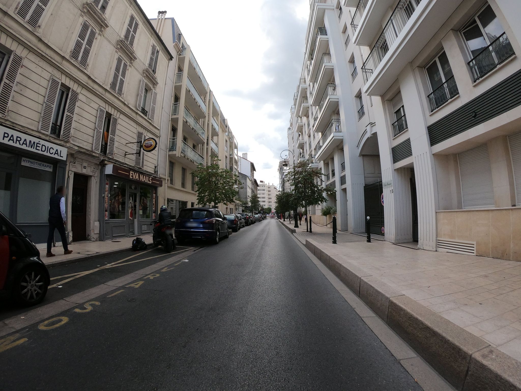 Street view of Puteaux