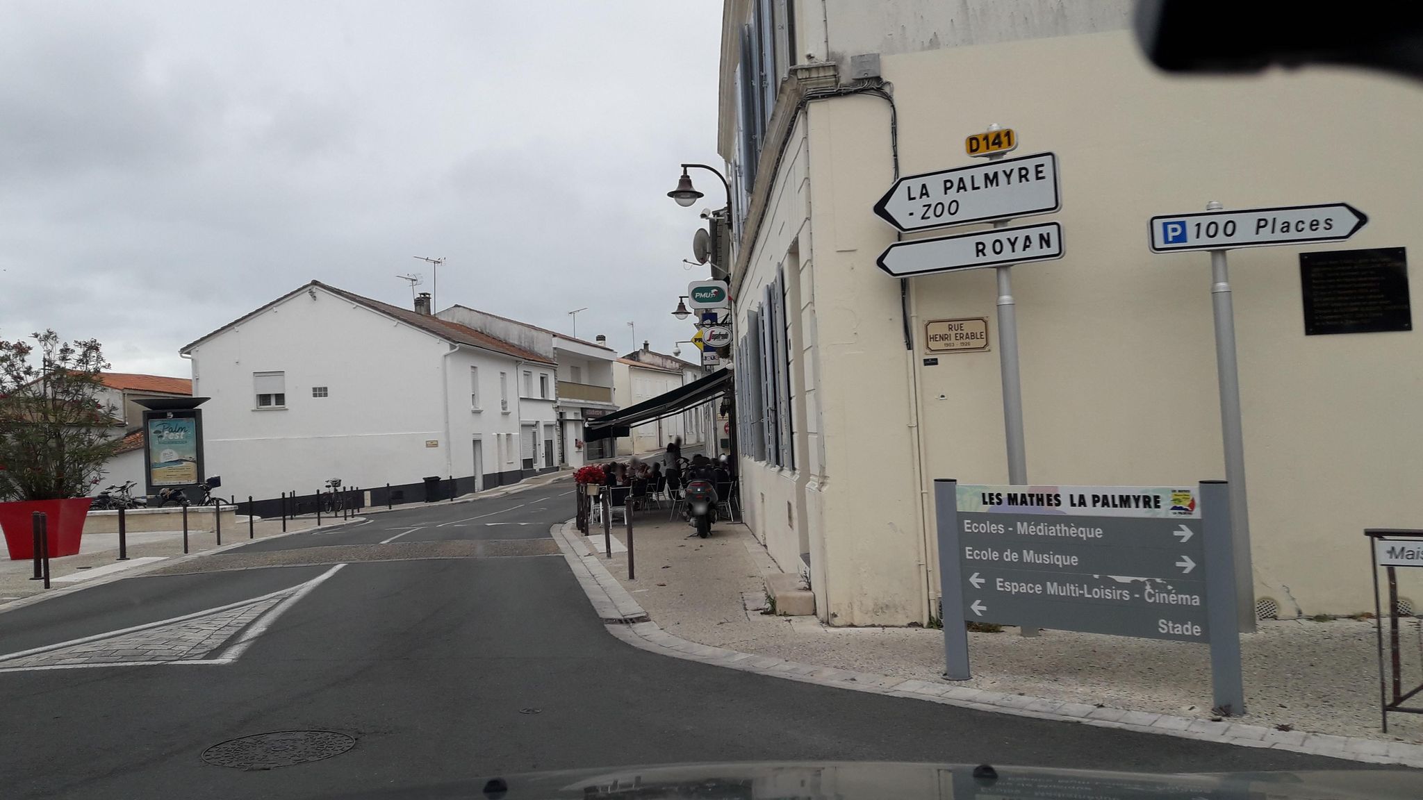 Street view of Les Mathes
