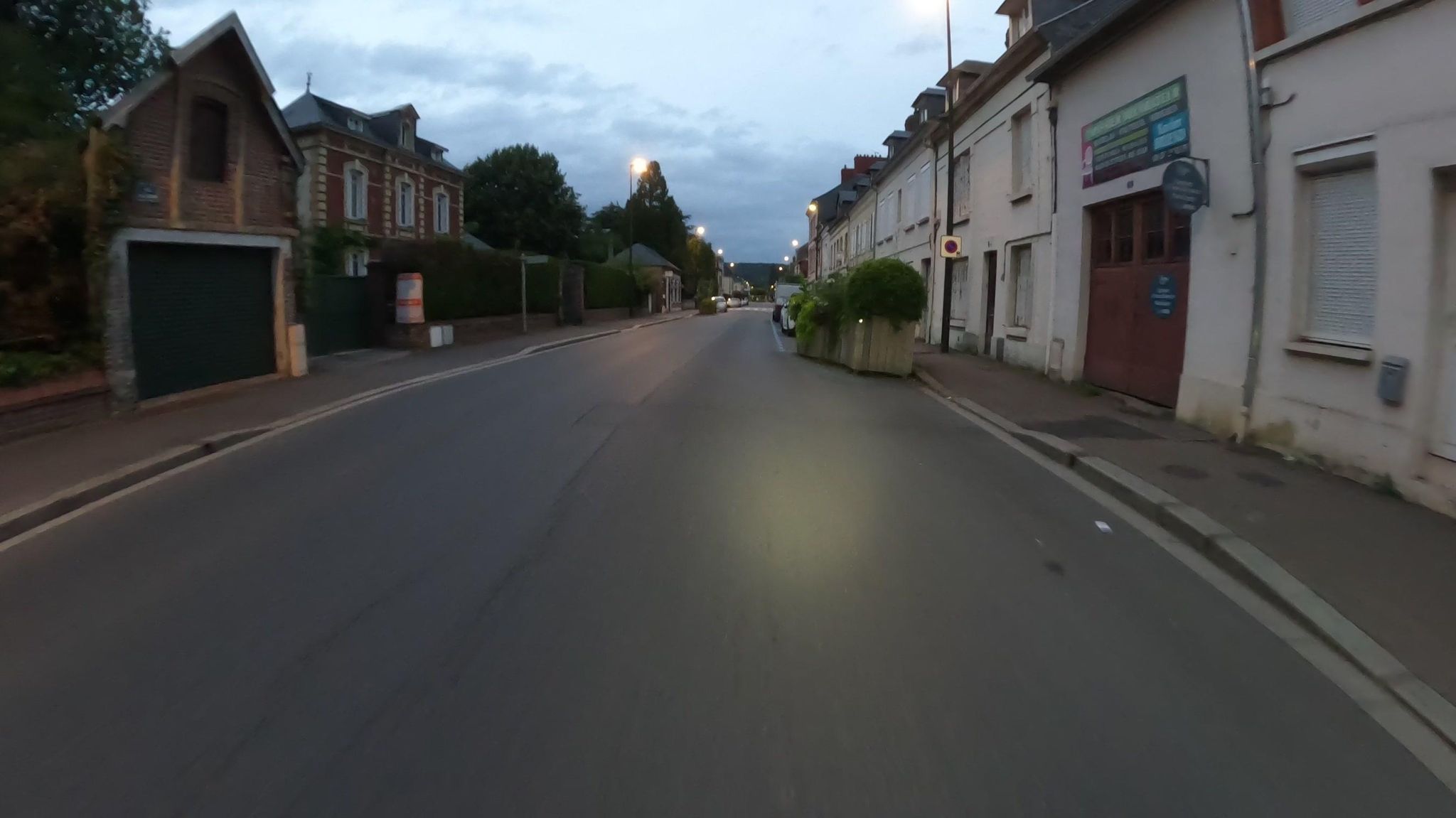 Street view of Pont-l'Évêque