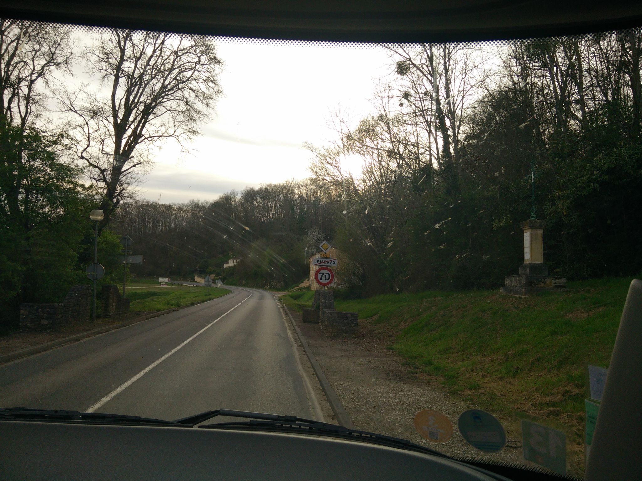 Street view of Lembras