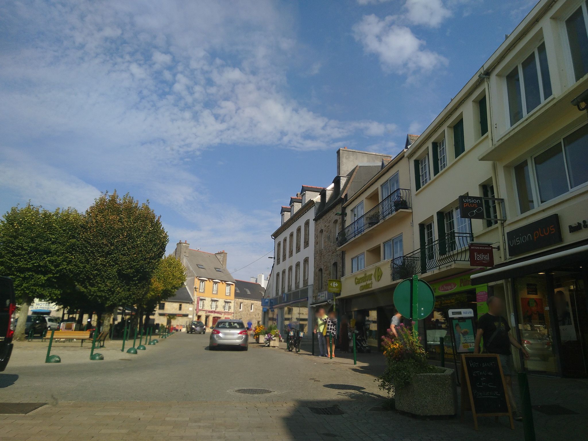 Street view of Crozon