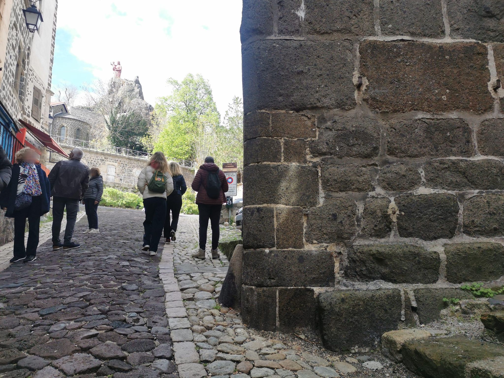 Street view of Le Puy-en-Velay