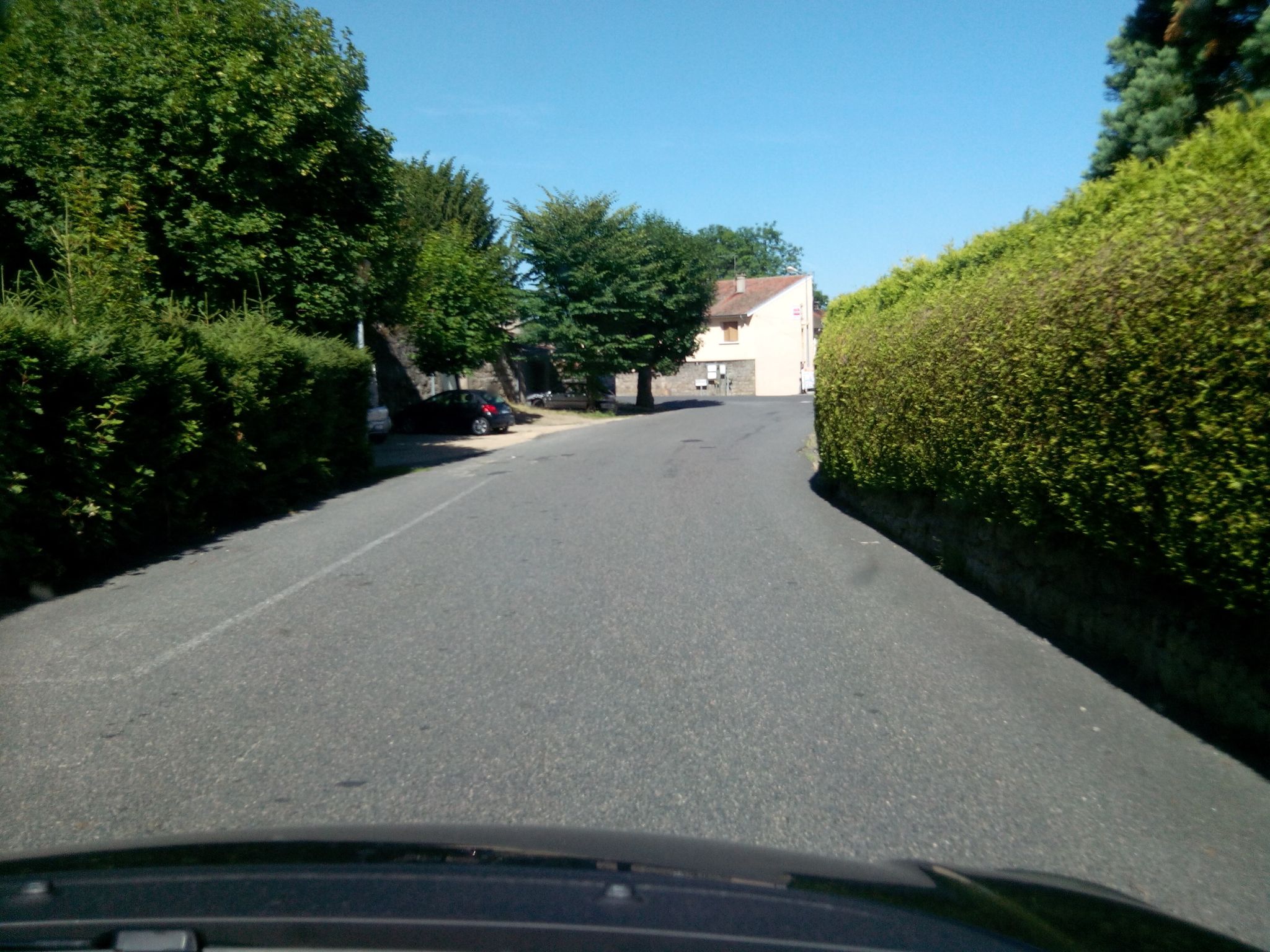 Street view of Usson-en-Forez