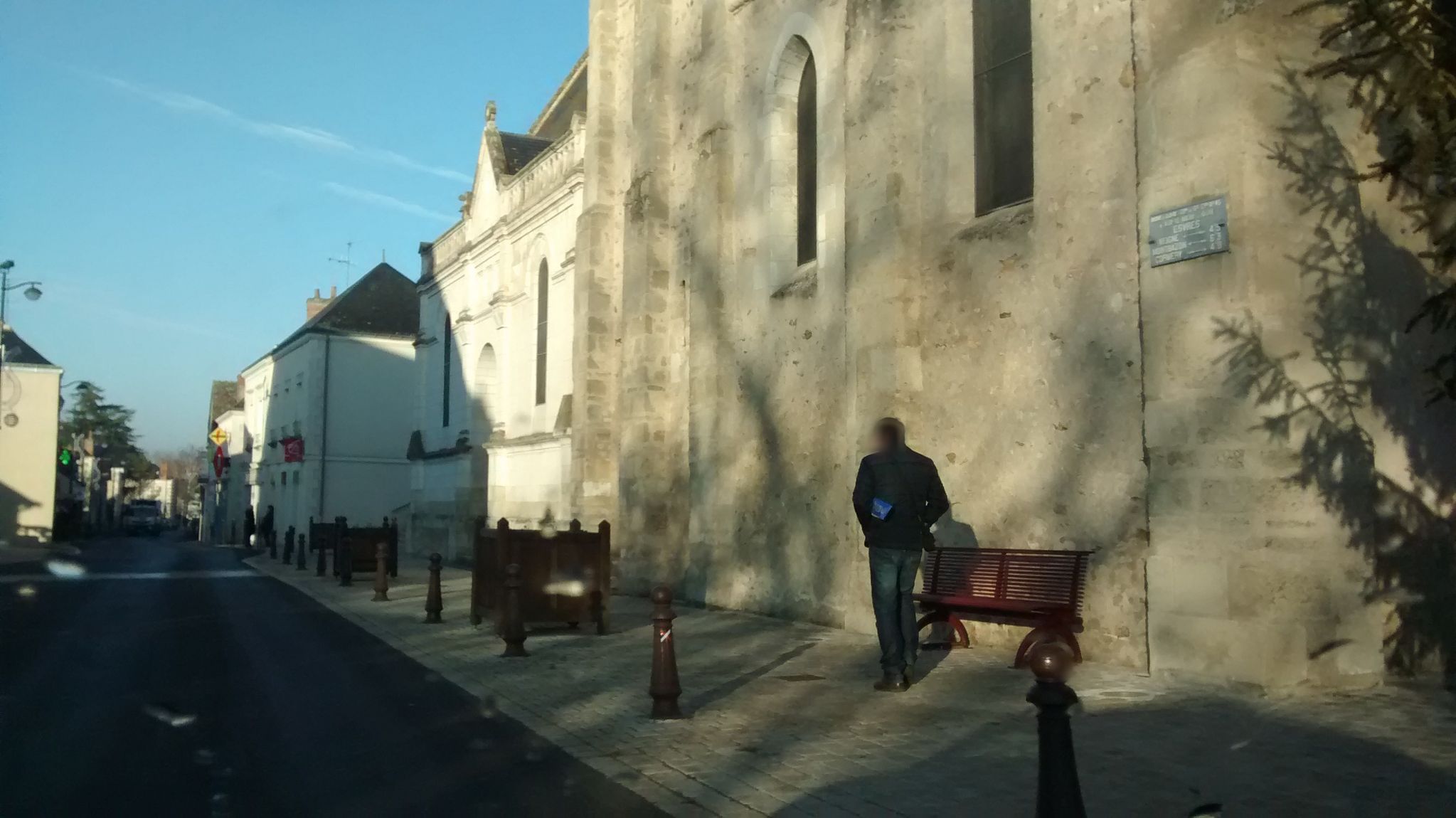 Street view of Esvres