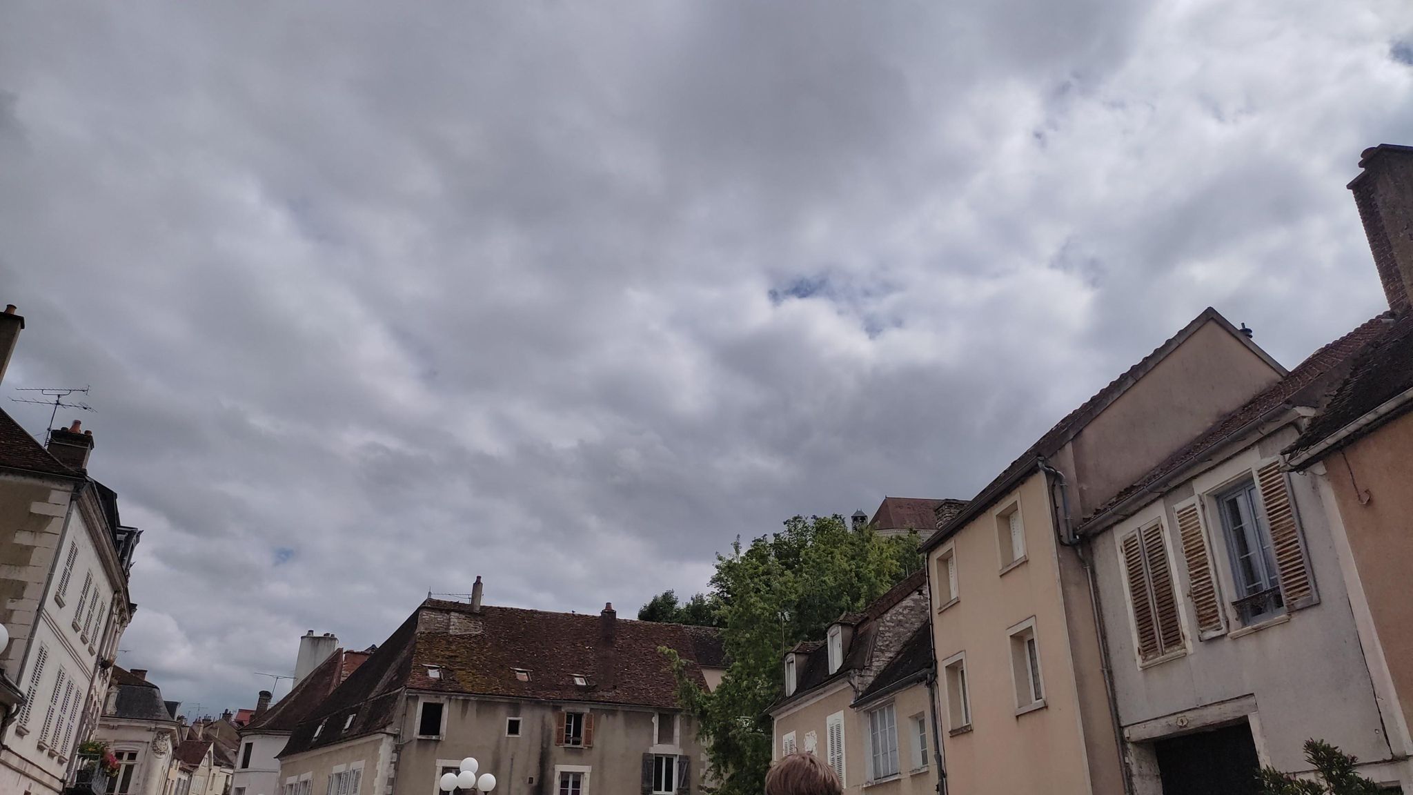 Street view of Tonnerre