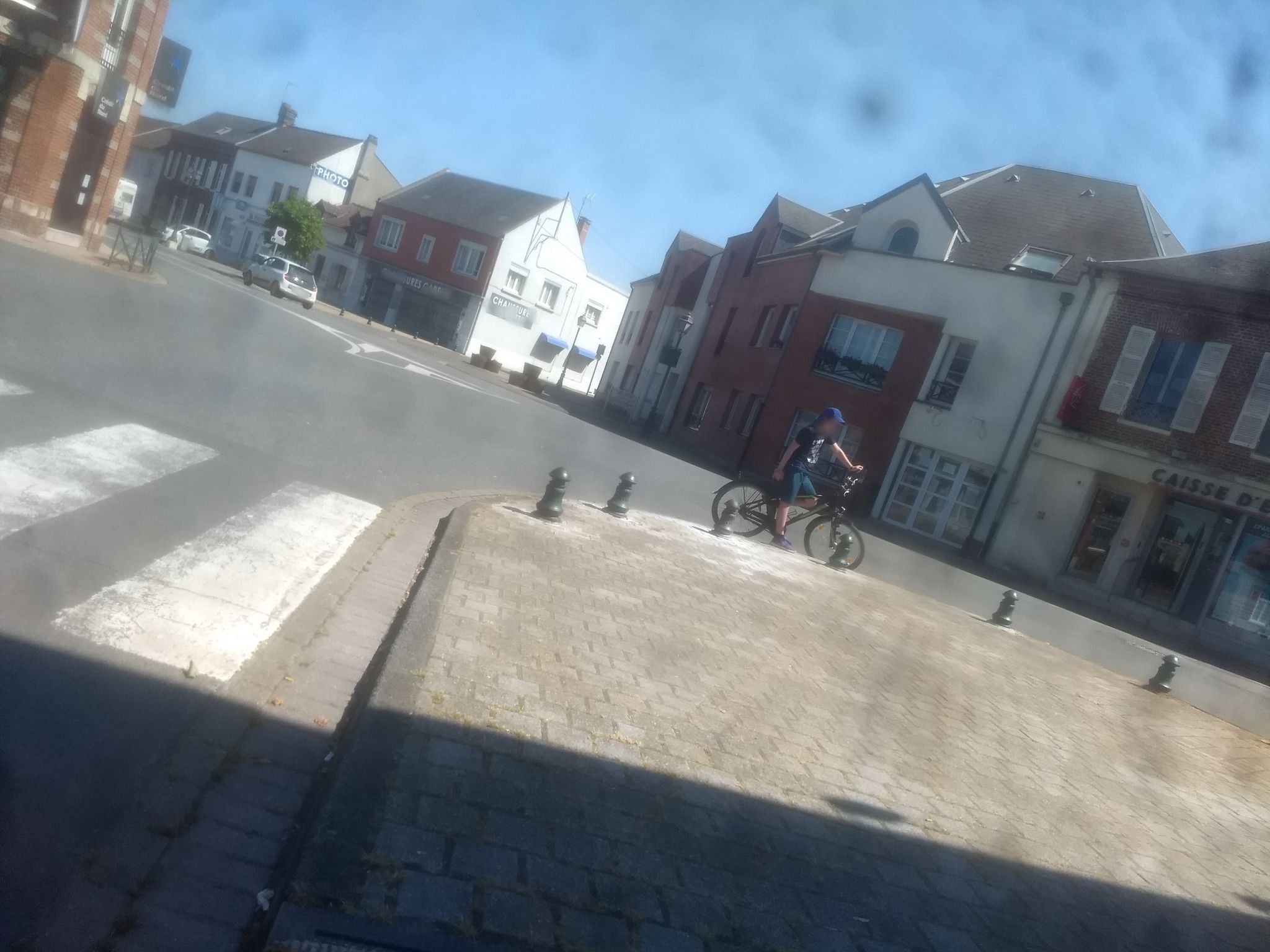 Street view of Rue