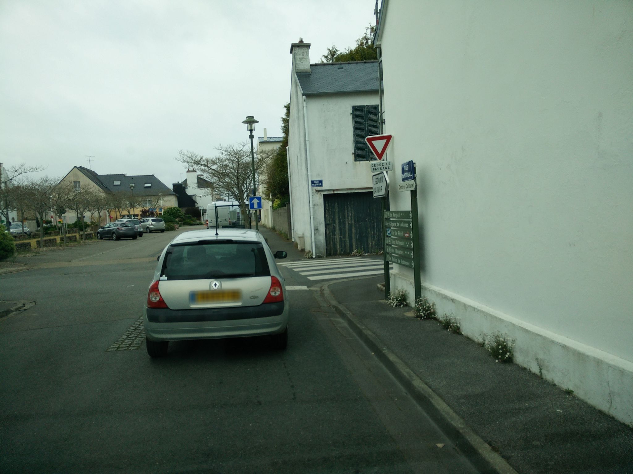Street view of Loctudy