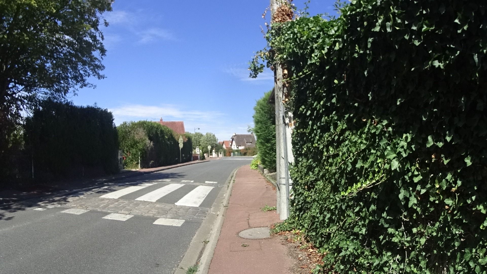Street view of Briare