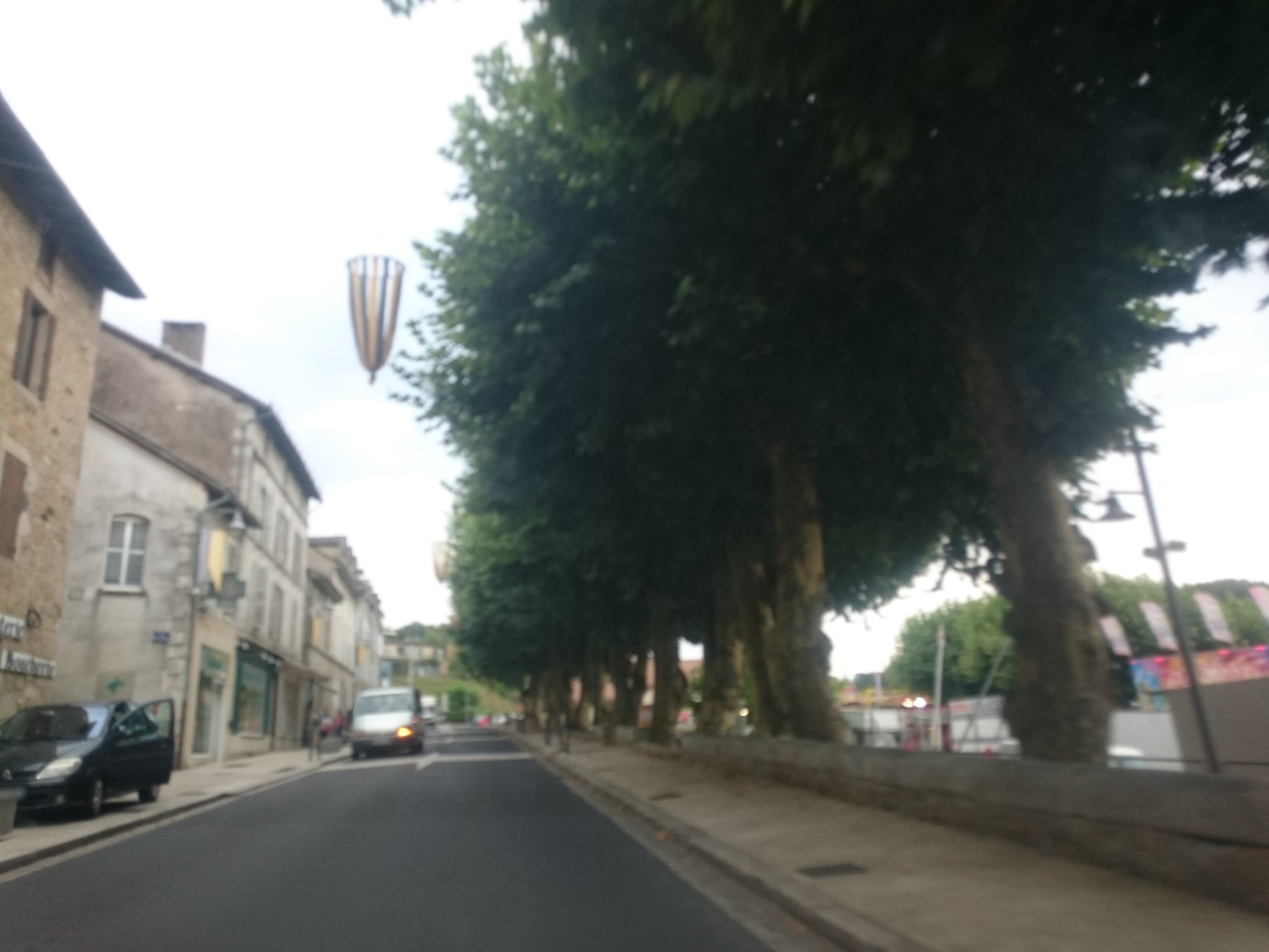 Street view of Laroquebrou
