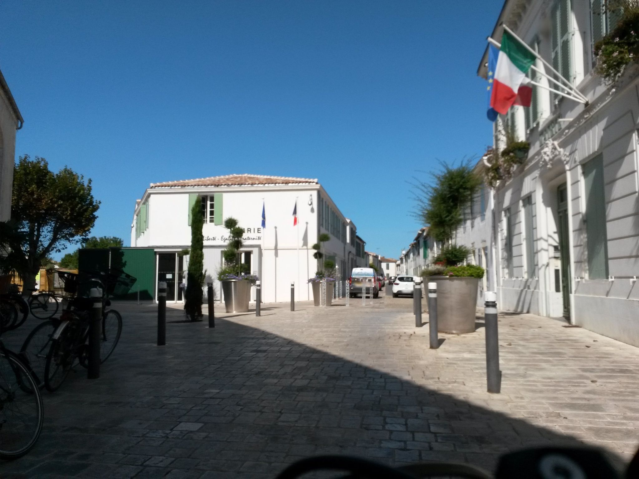 Street view of Le Bois-Plage-en-Ré