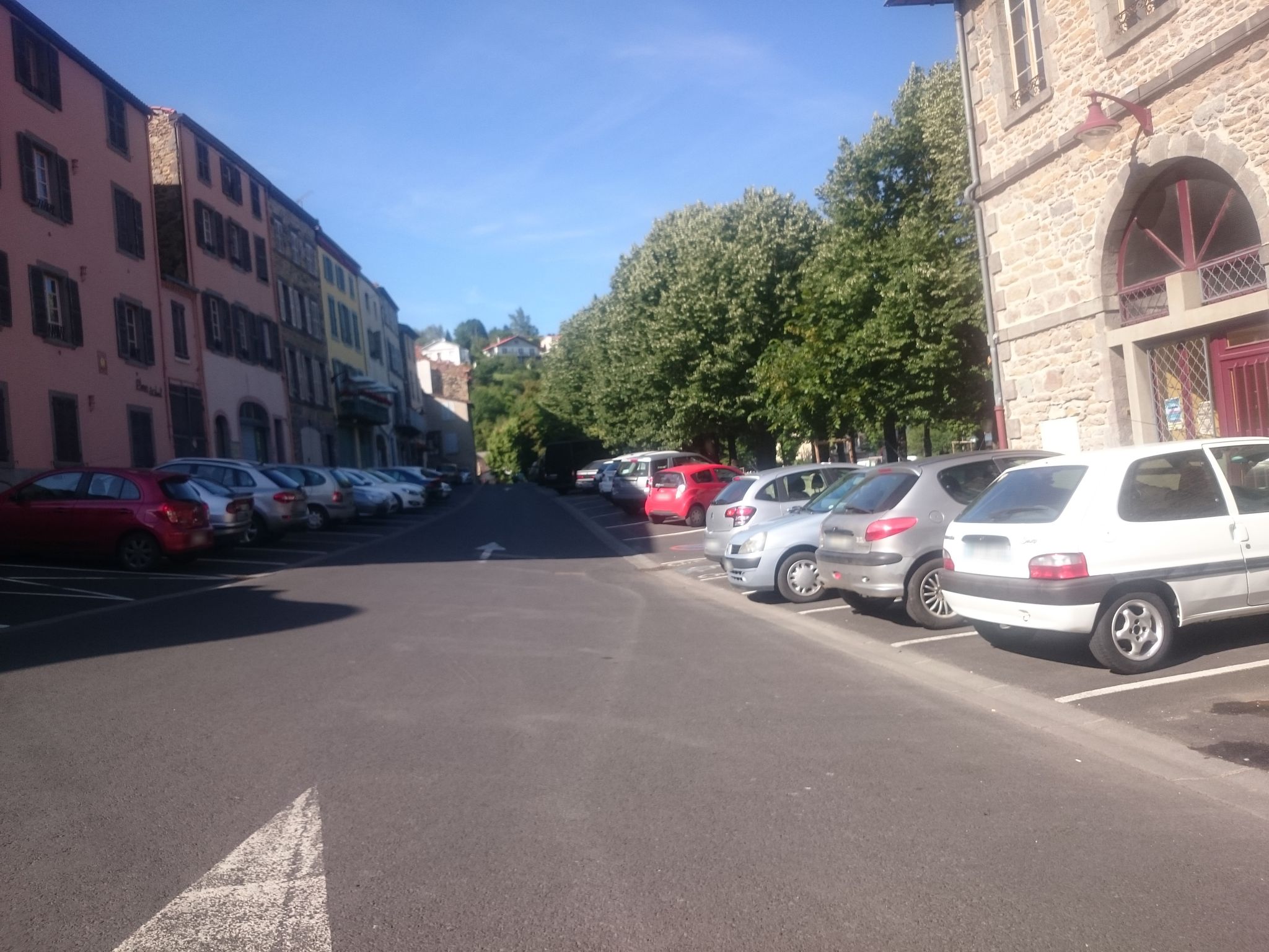 Street view of Champeix