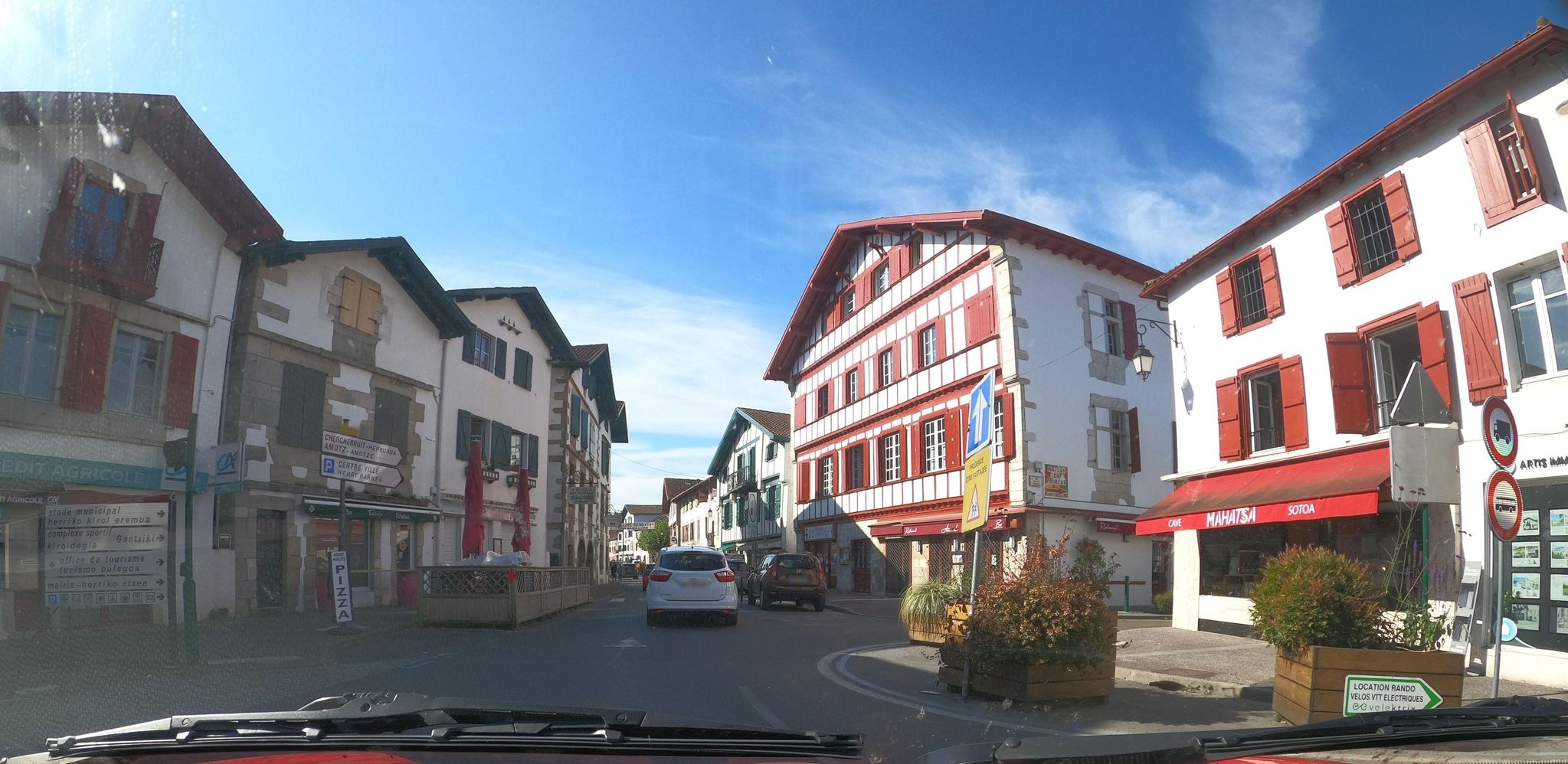 Street view of Saint-Pée-sur-Nivelle