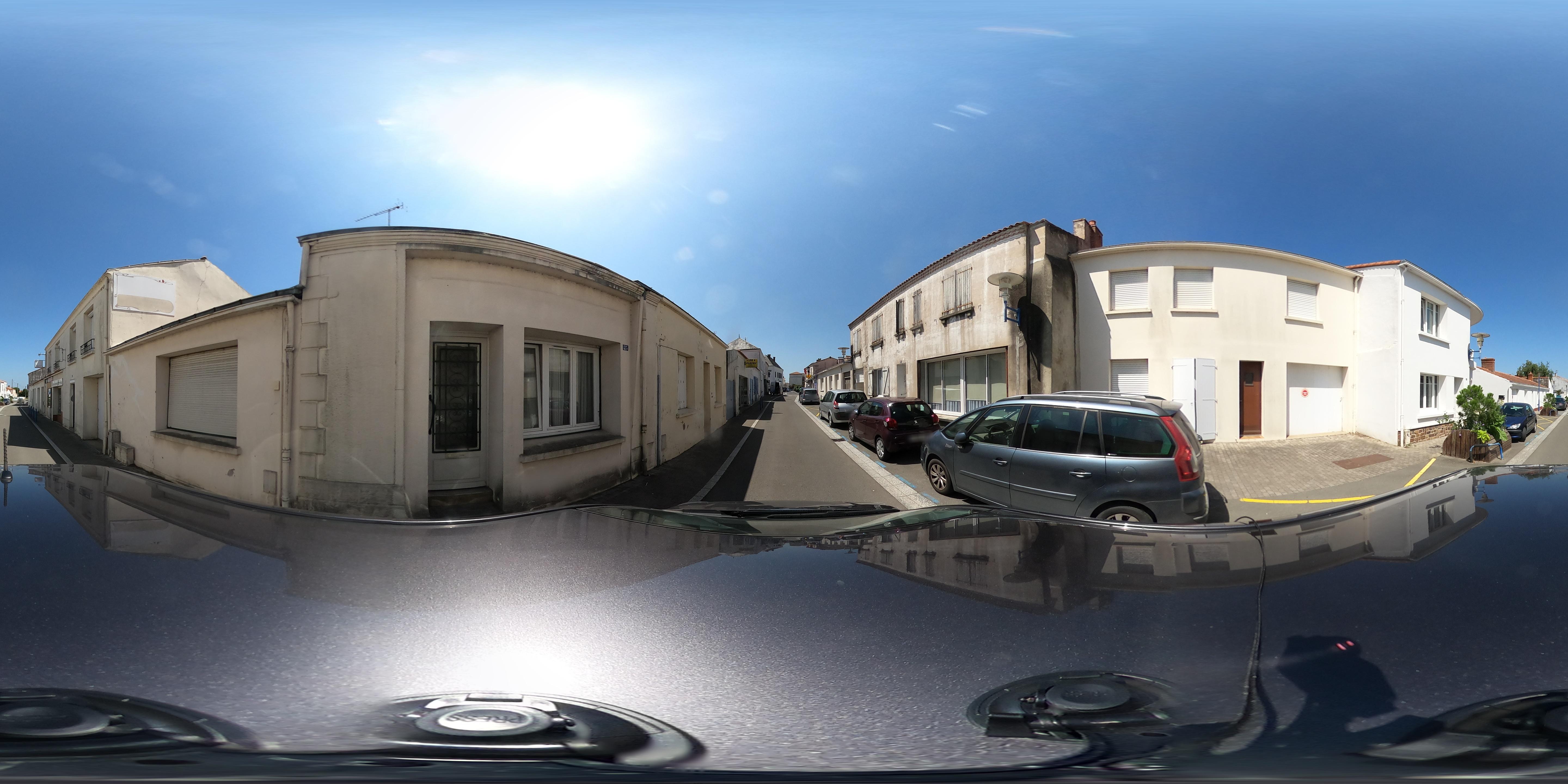 Street view of Saint-Hilaire-de-Riez