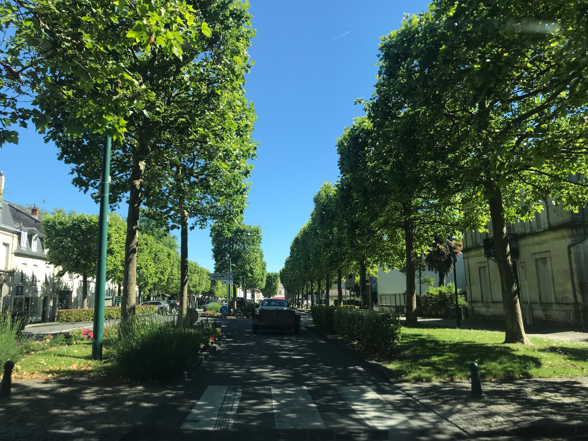 Street view of Barbezieux-Saint-Hilaire