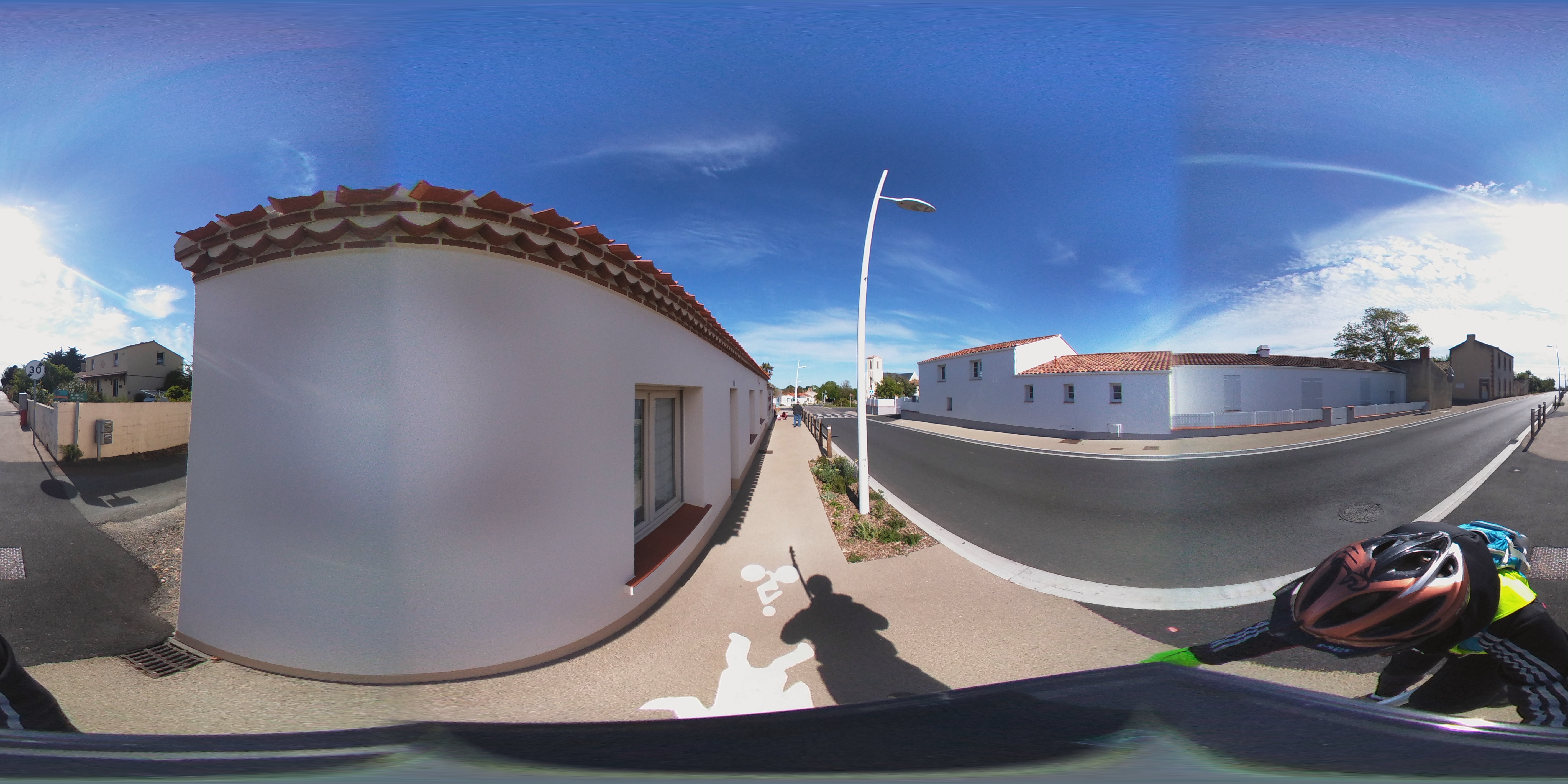 Street view of Givrand
