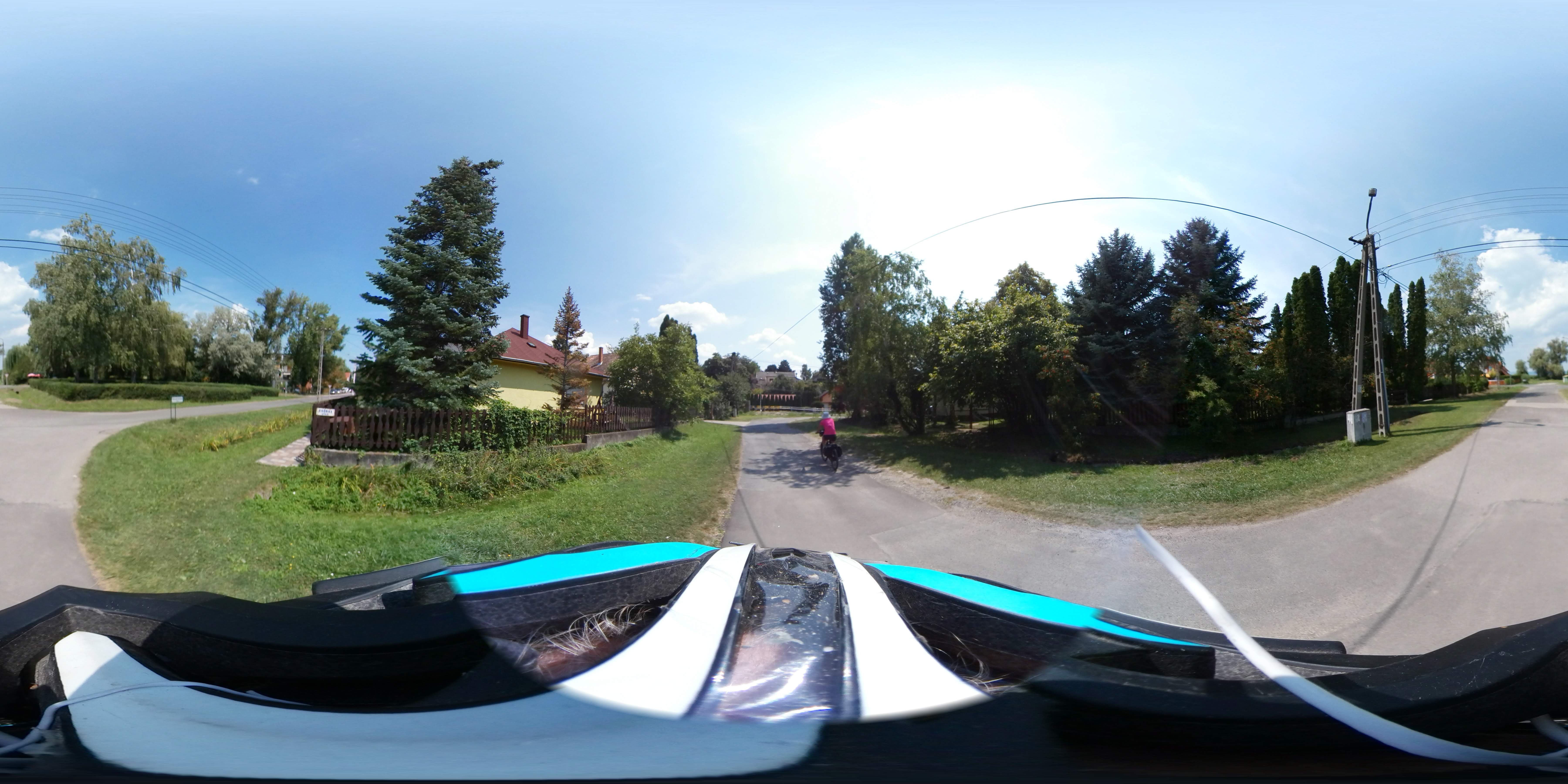 Street view of Balatonszárszó