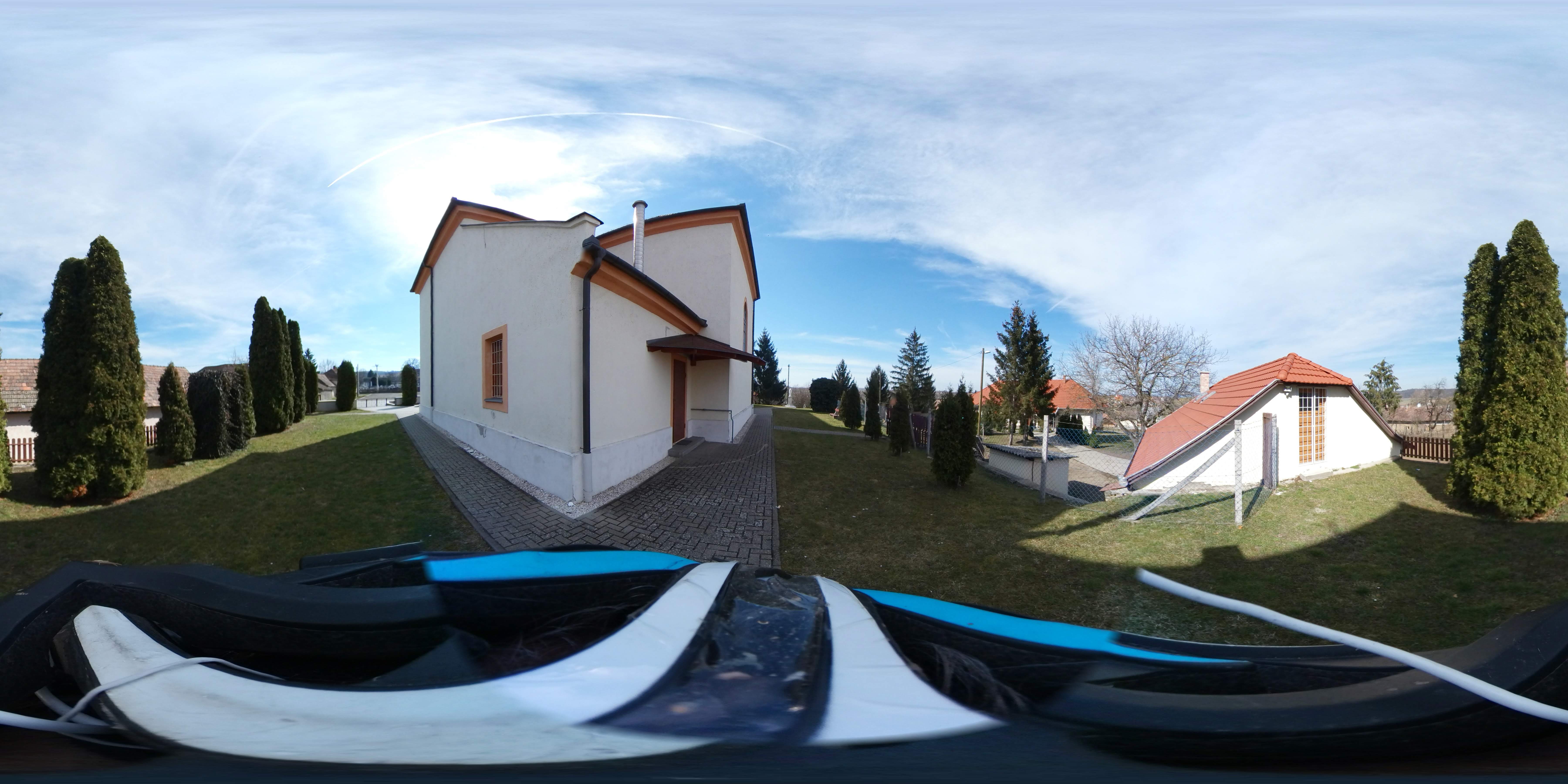 Street view of Rimóc