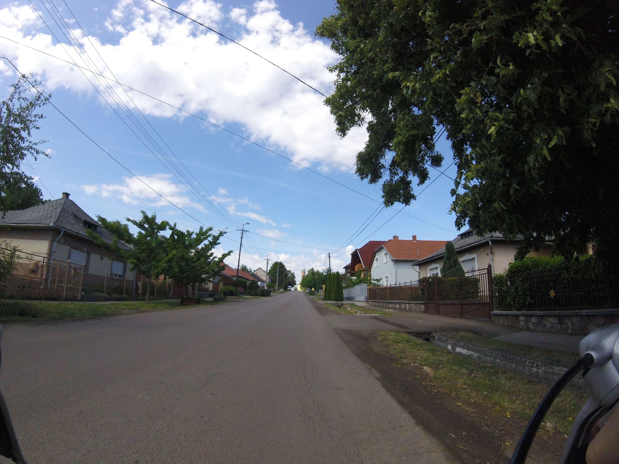 Street view of Gyöngyössolymos