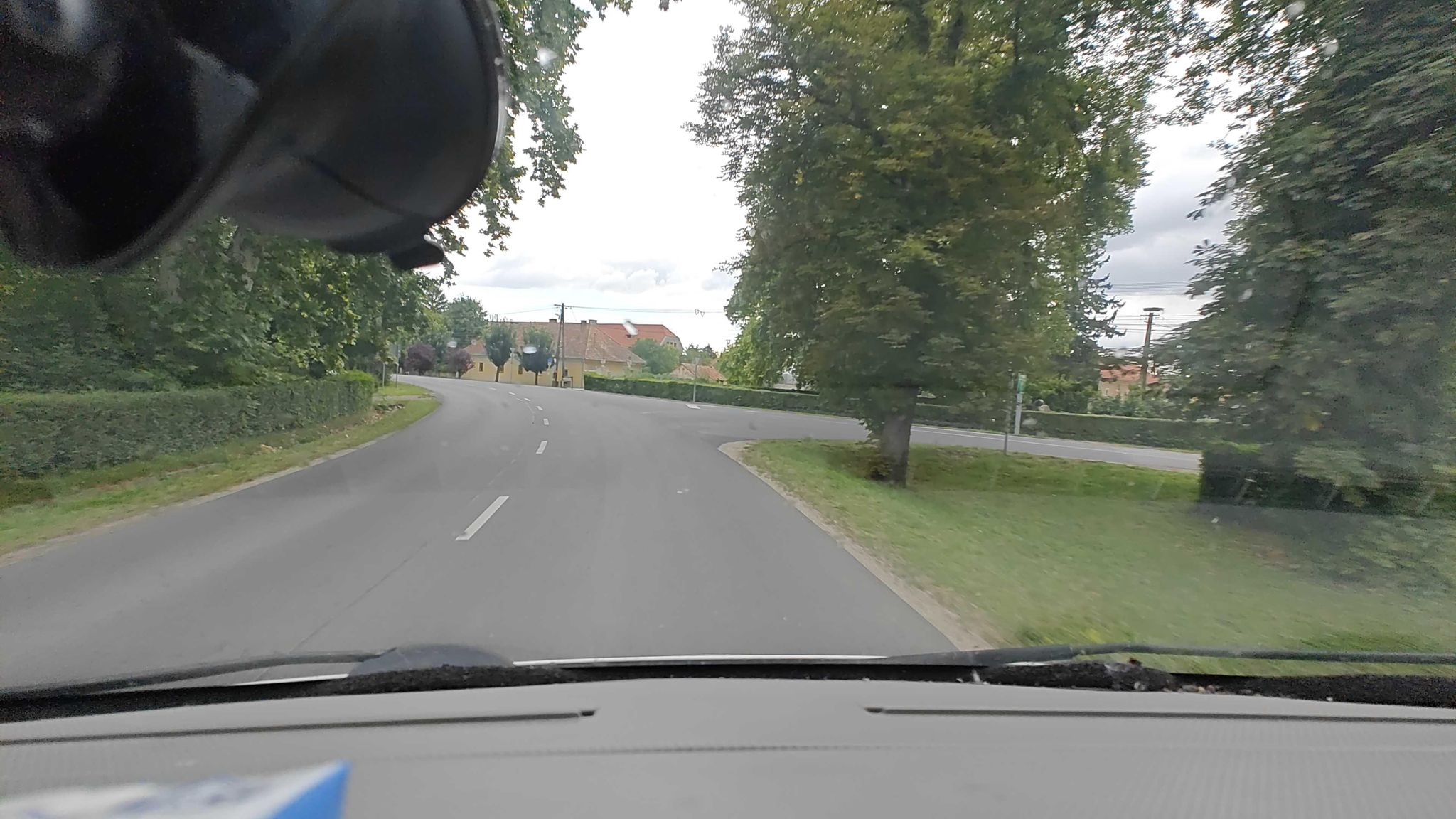 Street view of Hédervár