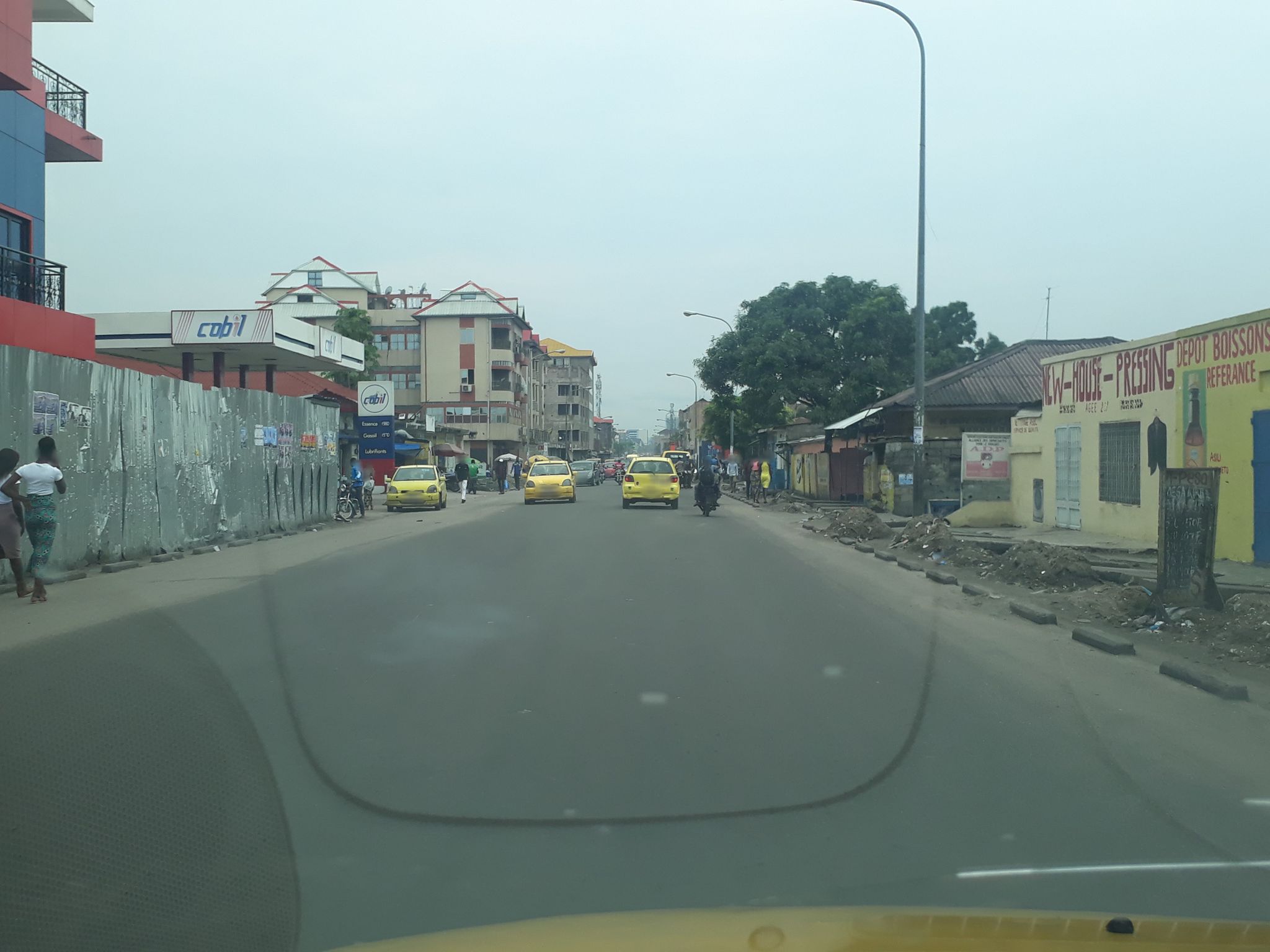 Street view of Kinshasa