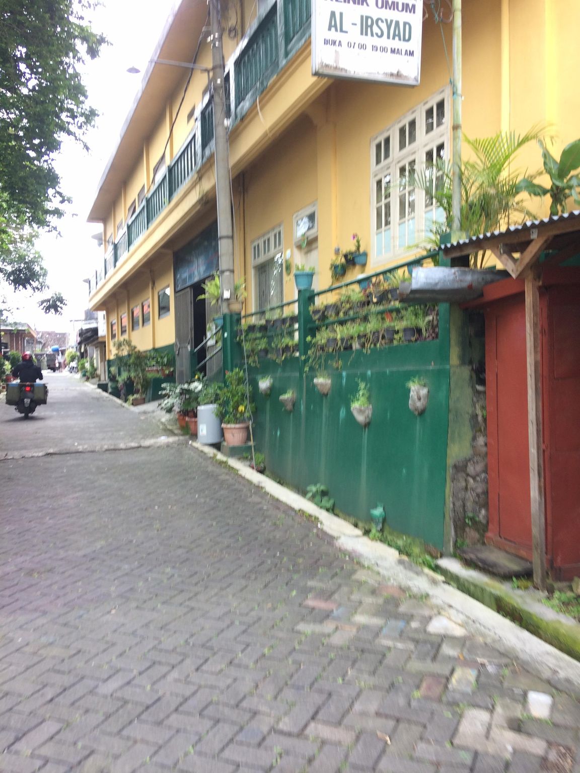 Street view of Batu