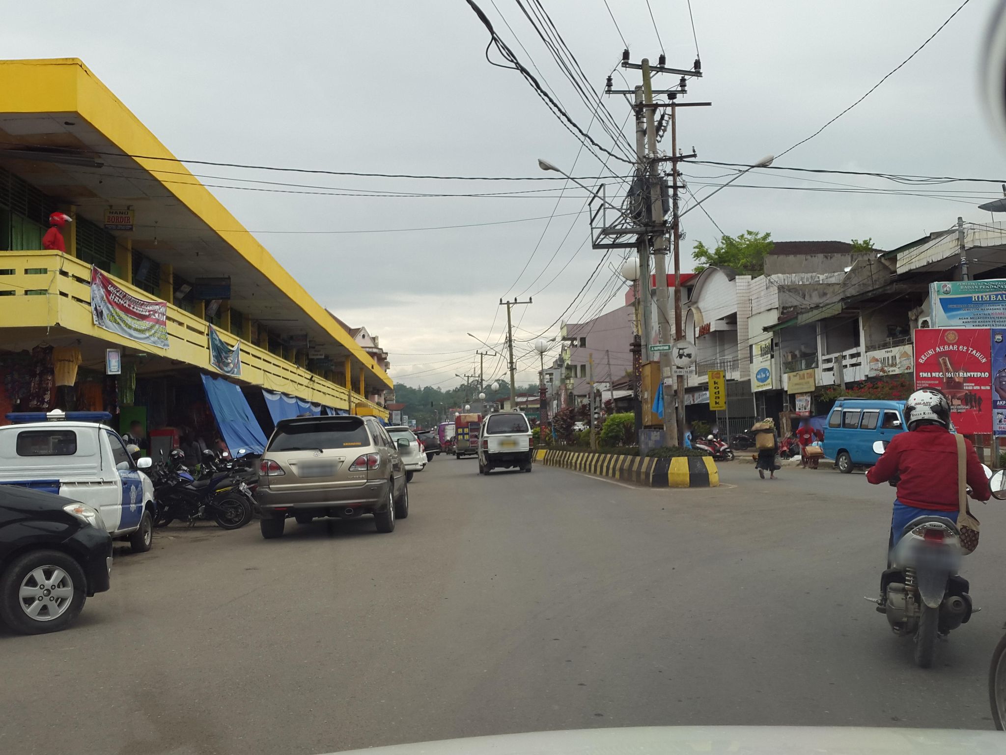 Street view of Rantepao