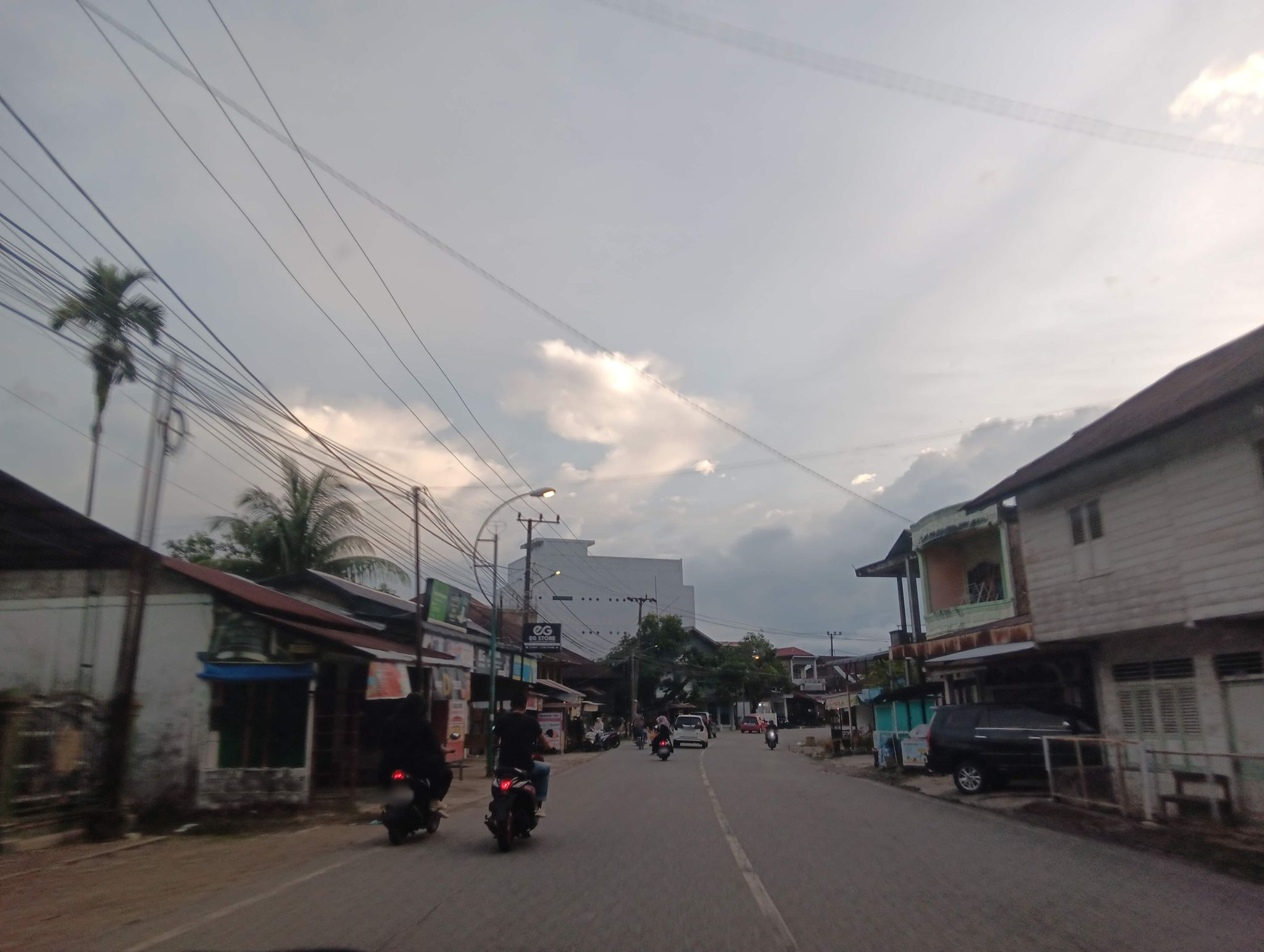 Street view of Blangpidie