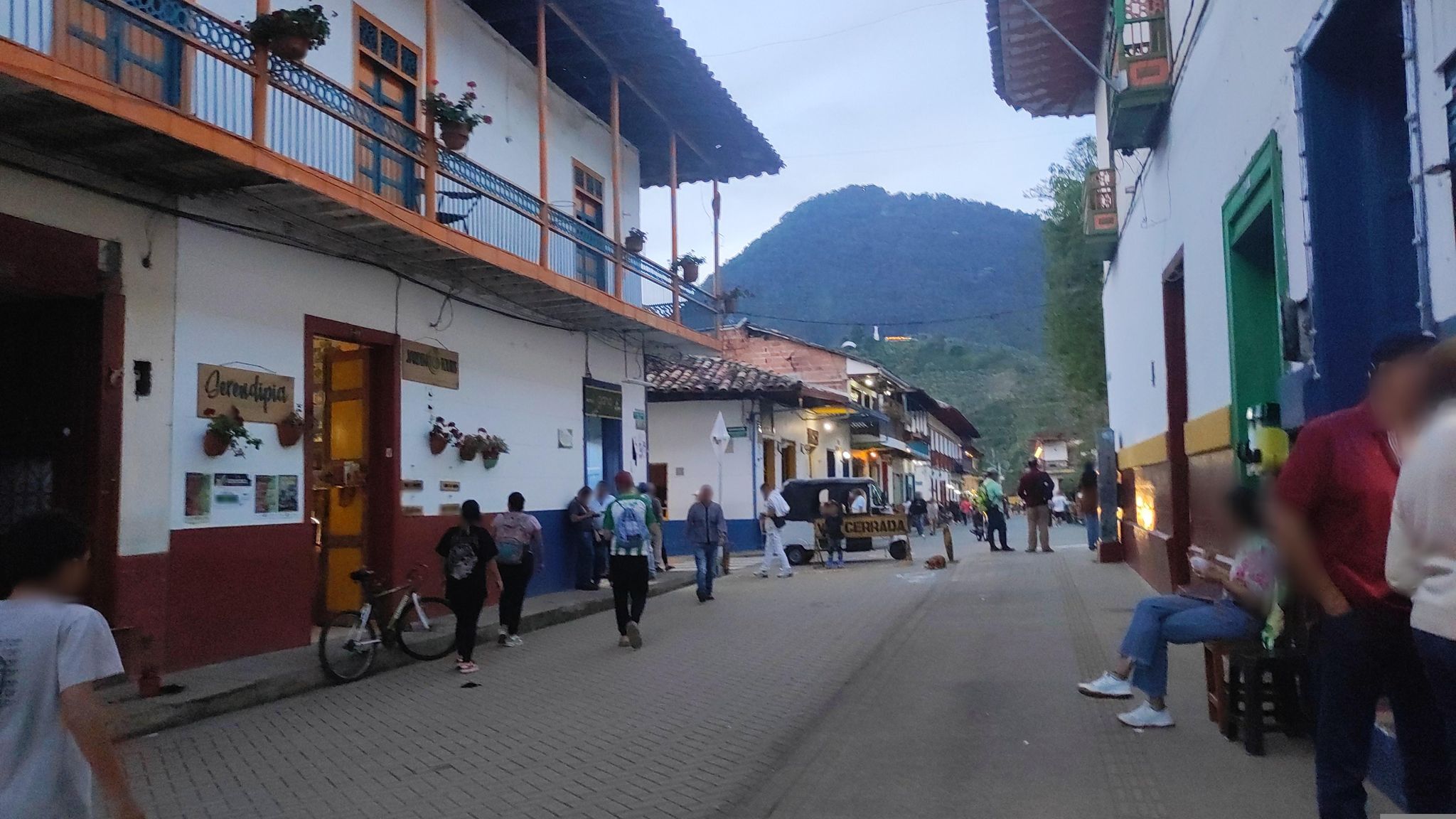 Street view of Jardín