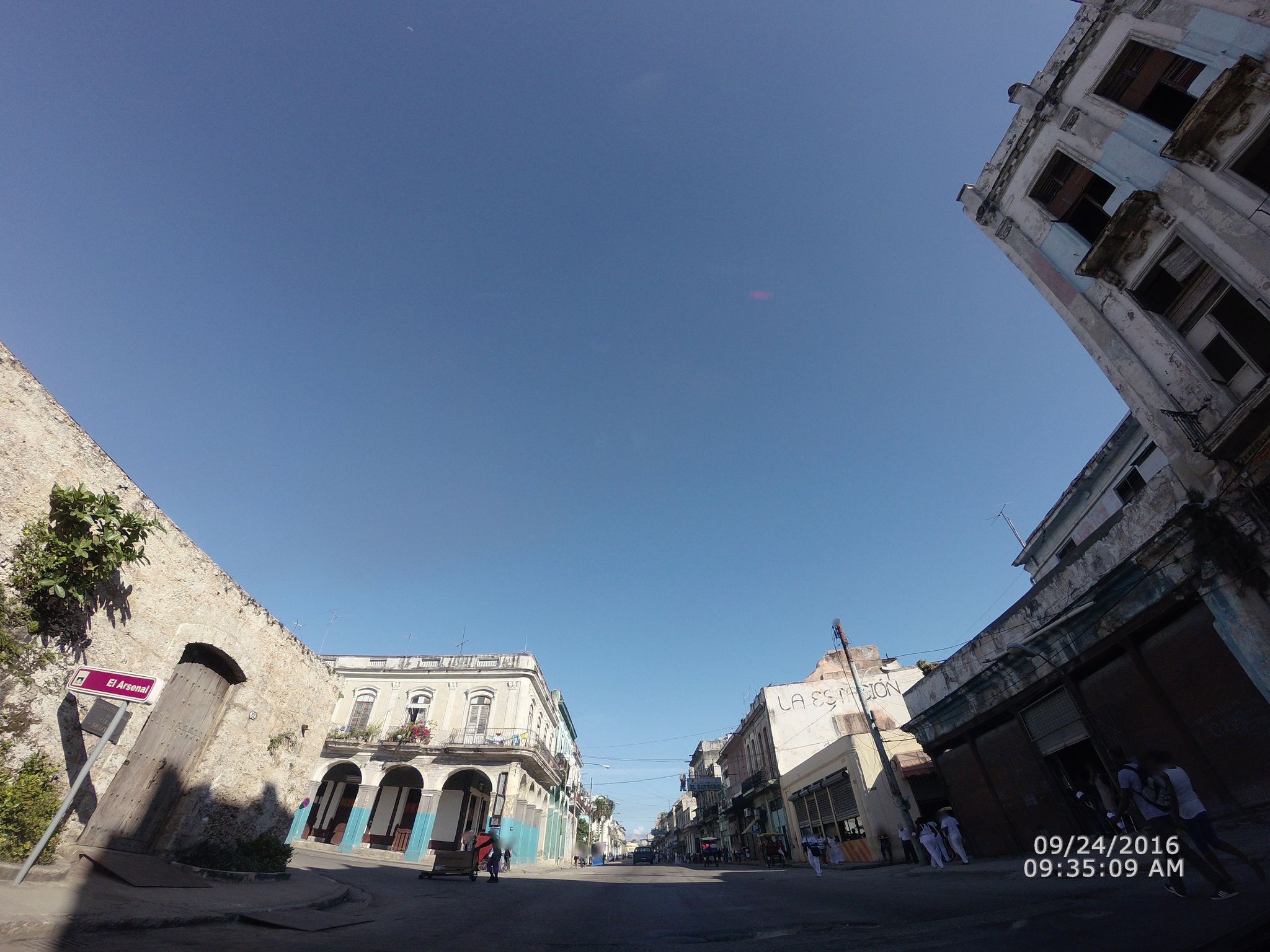 Street view of La Habana Vieja