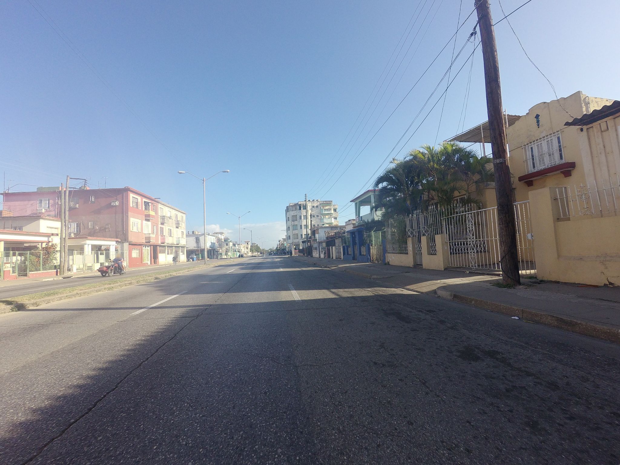 Street view of Almendares