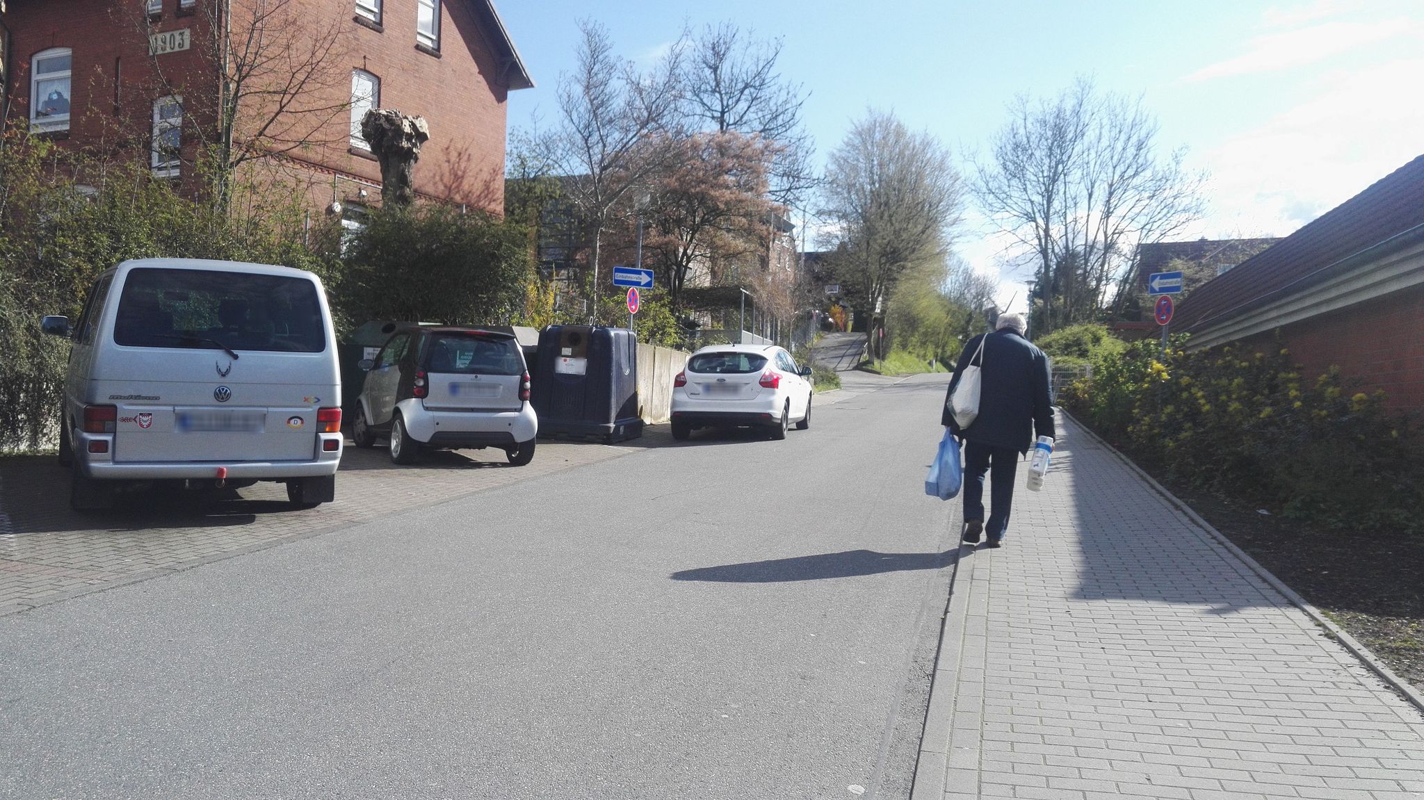 Street view of Laboe