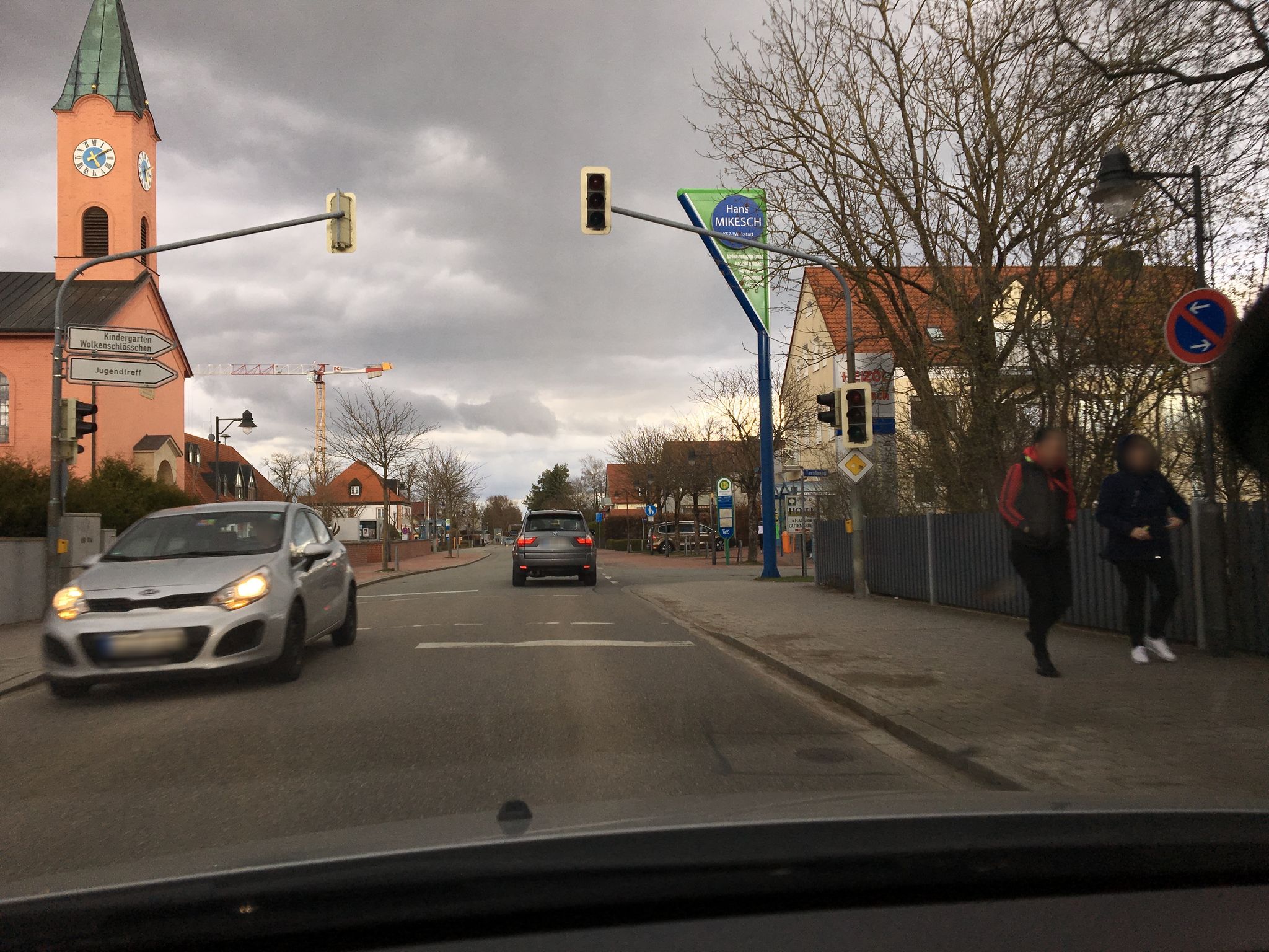 Street view of Hallbergmoos